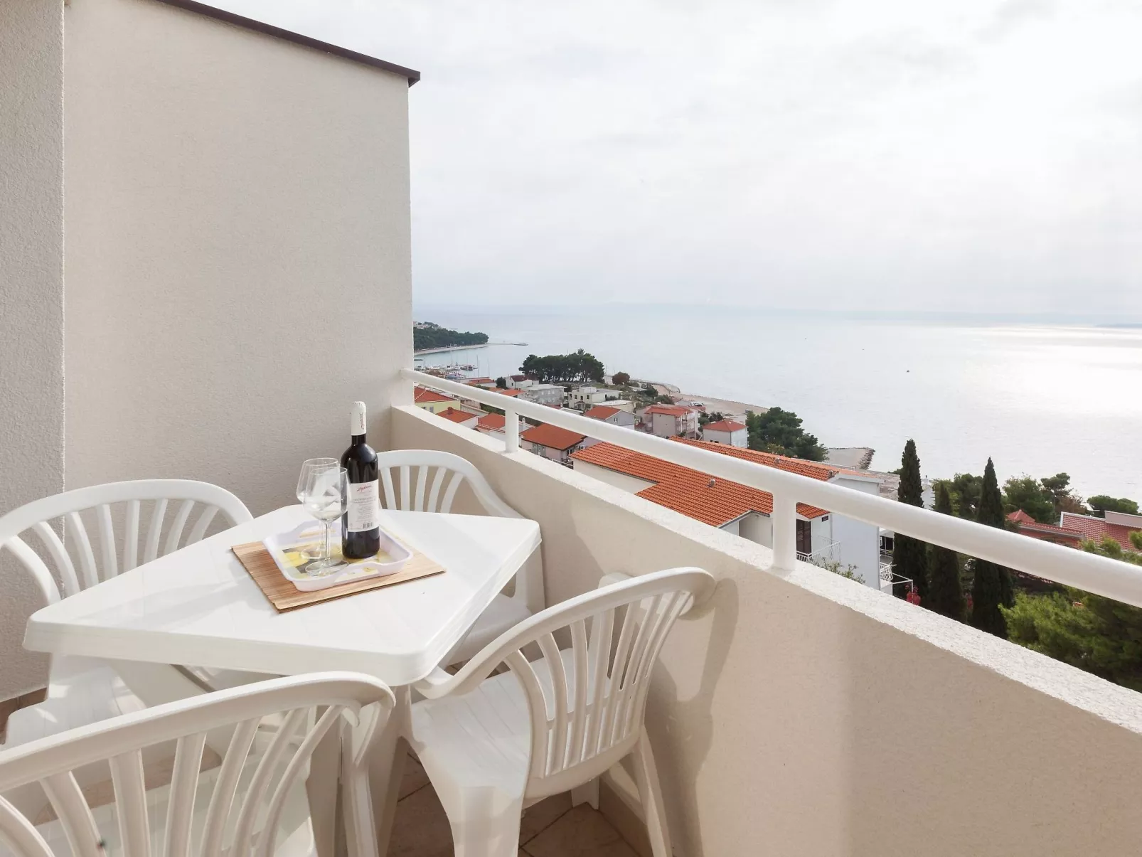 Wohnung mit Blick auf das Wasser-Buiten