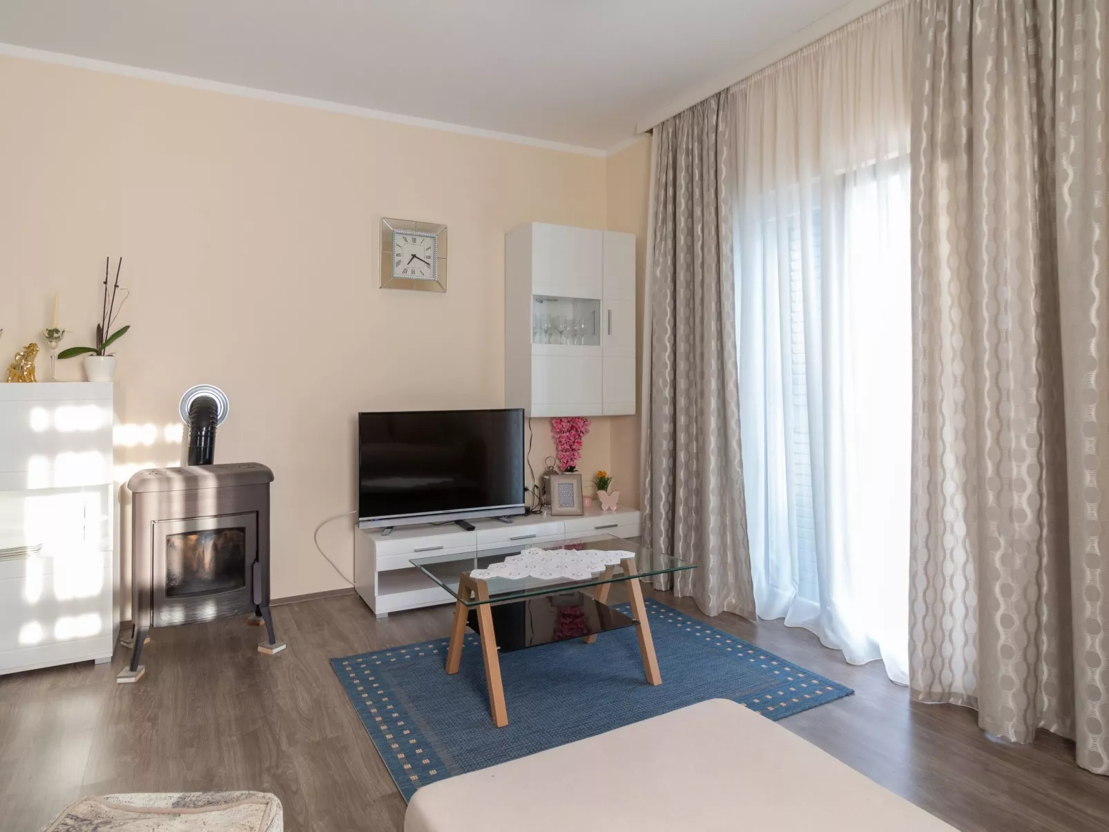 Villa mit Garten, Grill und Terrasse-Binnen