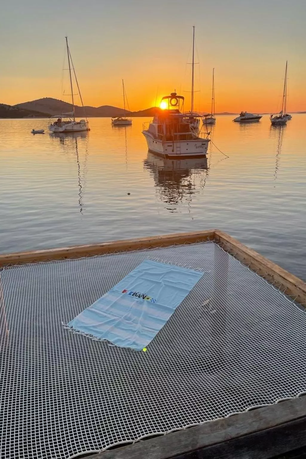 Strandhaus Hela - Ferienanlage Bain, Žut - Kornati-Image-tags.info