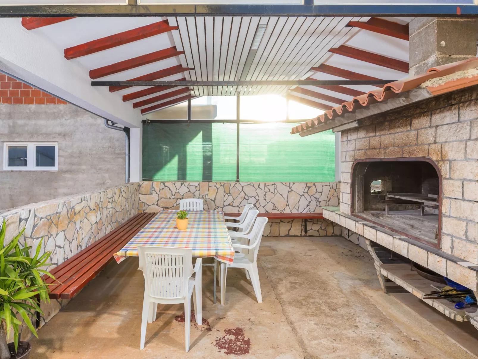 Solea, Dorf Valbandon-Binnen