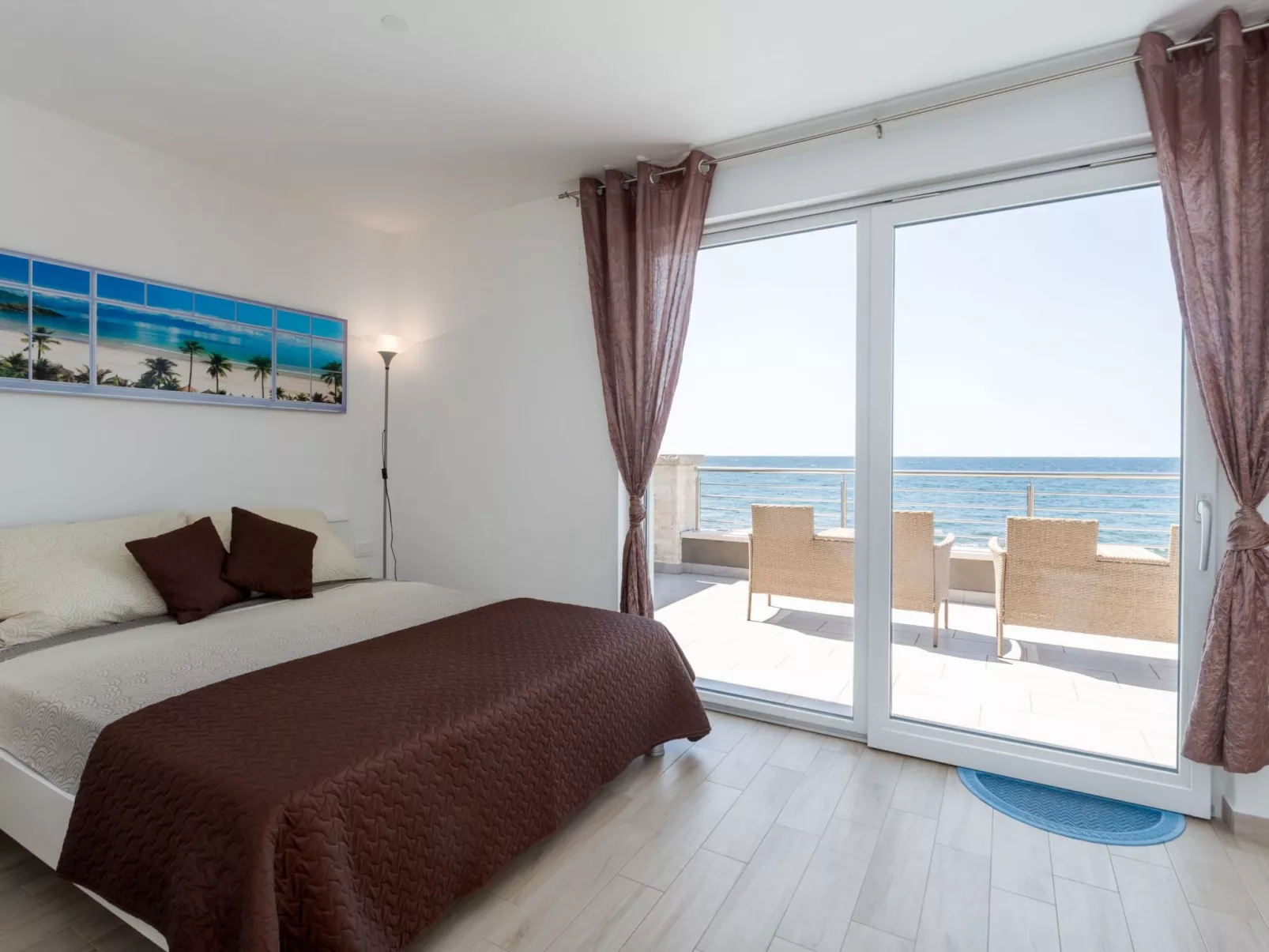 Villa direkt am Meer und Strand mit herrlichem Blick-Binnen