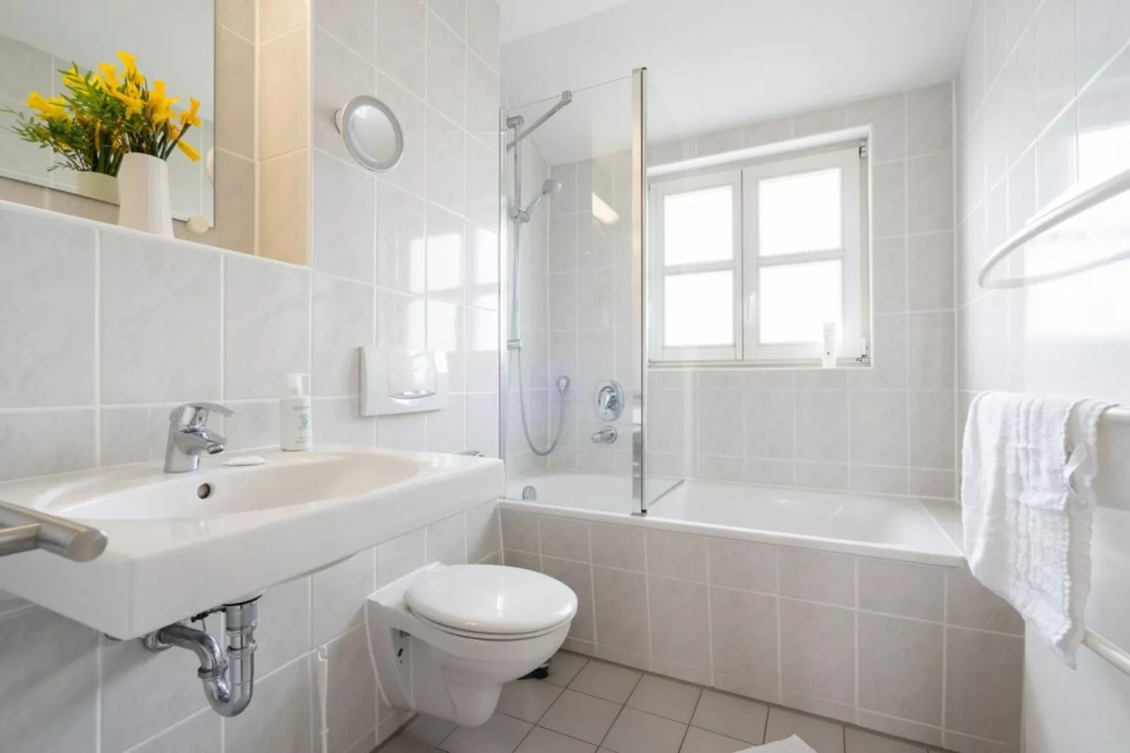 379144-Badkamer