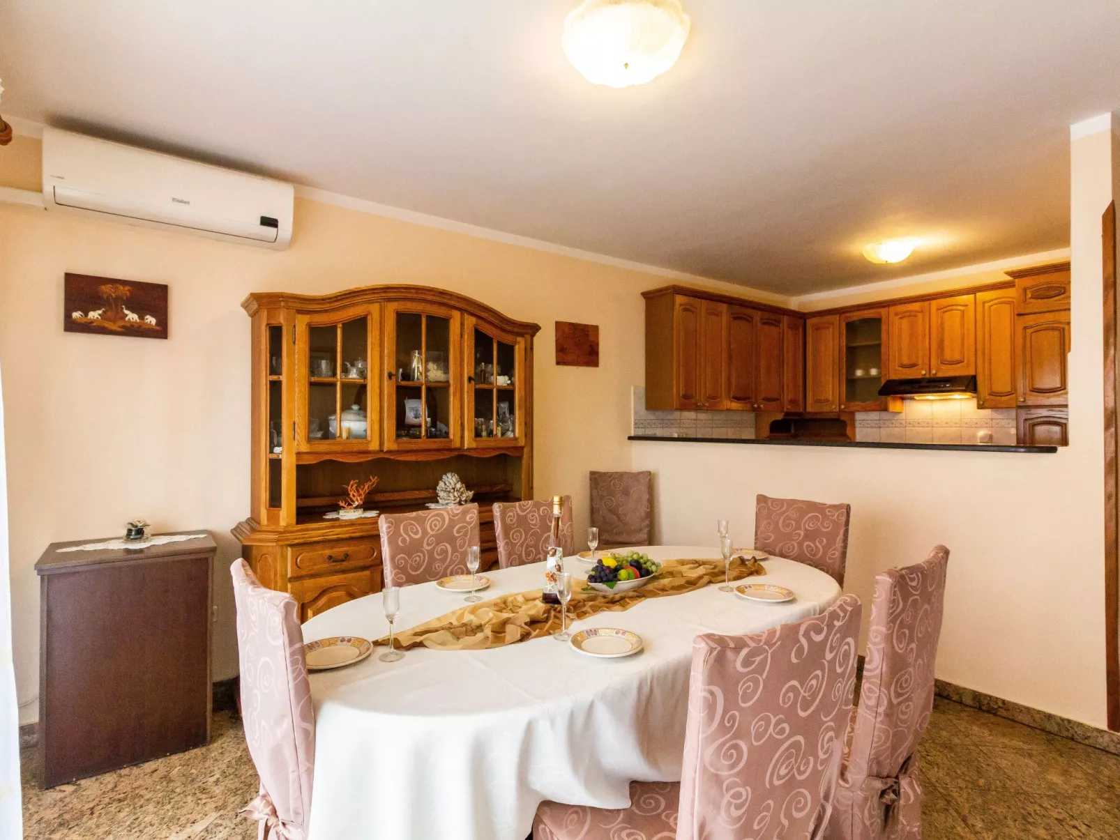 Wohnung in Fažana mit Grill, Garten und Terrasse-Binnen