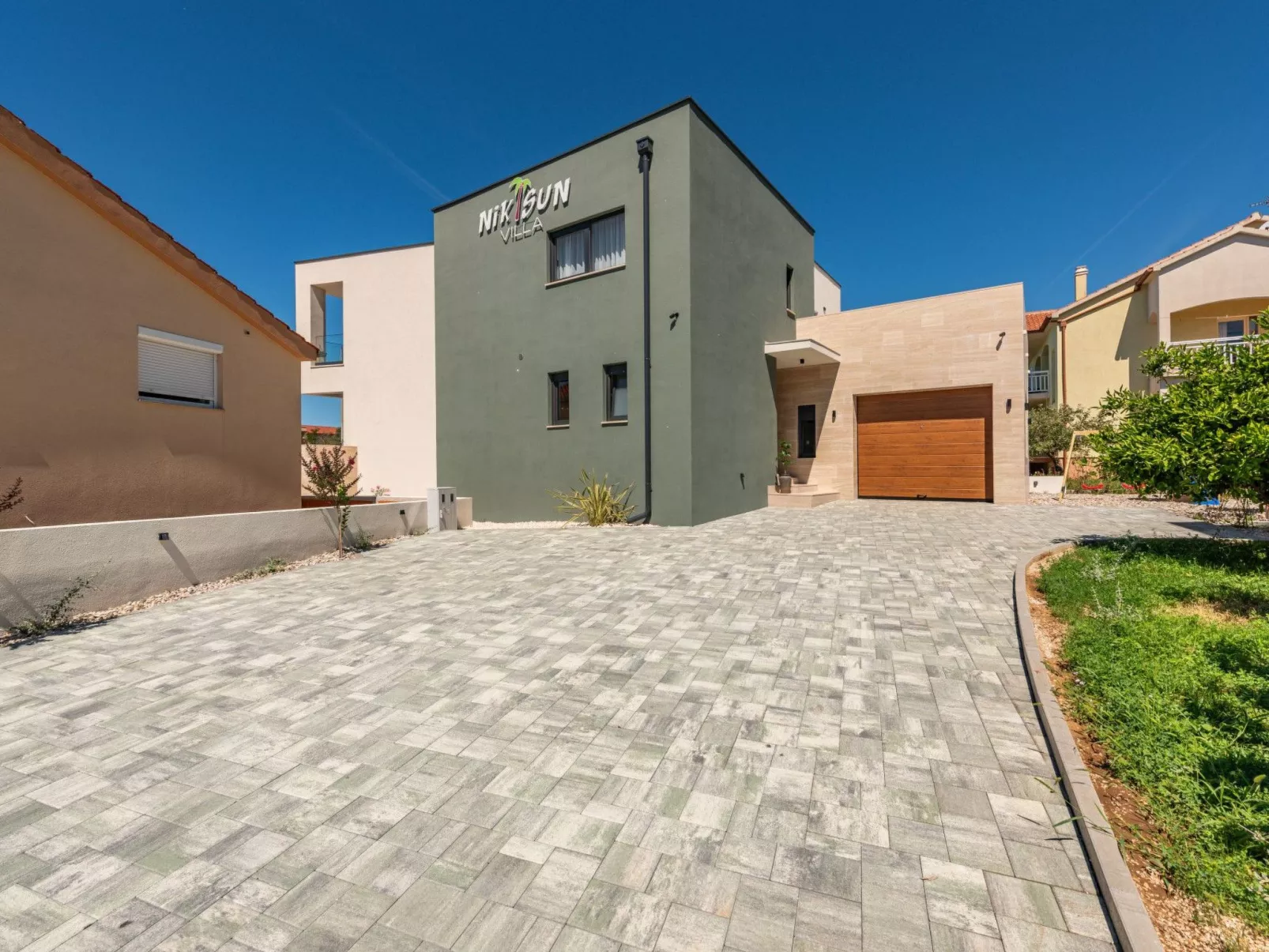 Villa Niksun-Image-tags.info