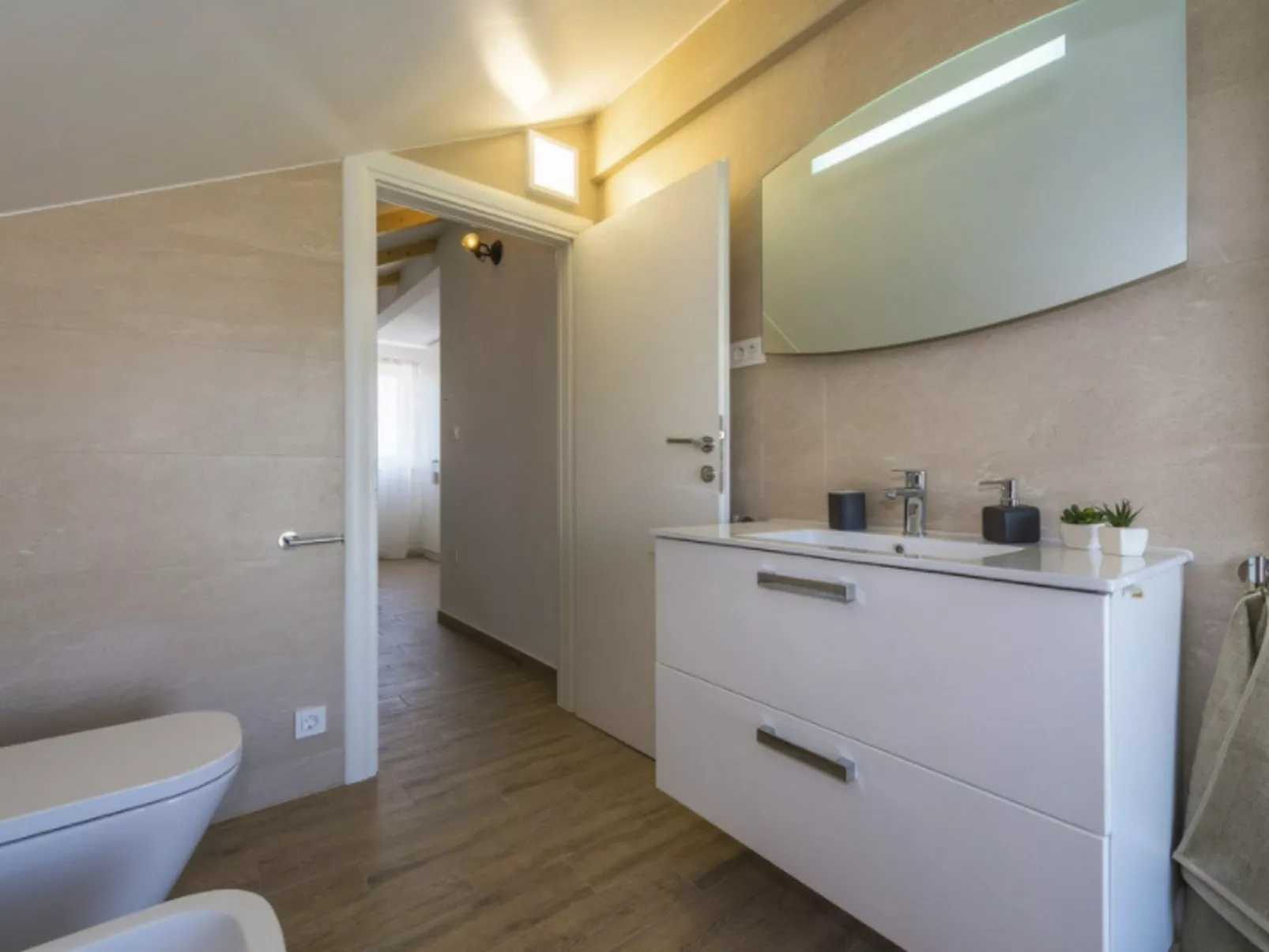 Villa Juhuhu in Dubrava kod Sibenik-Binnen