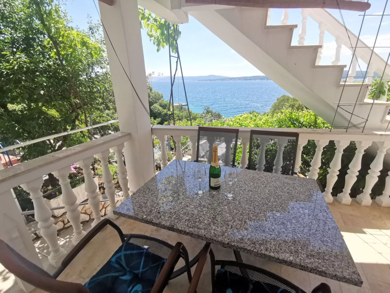 Studio-Appartement 70m vom Strand entfernt - Buiten