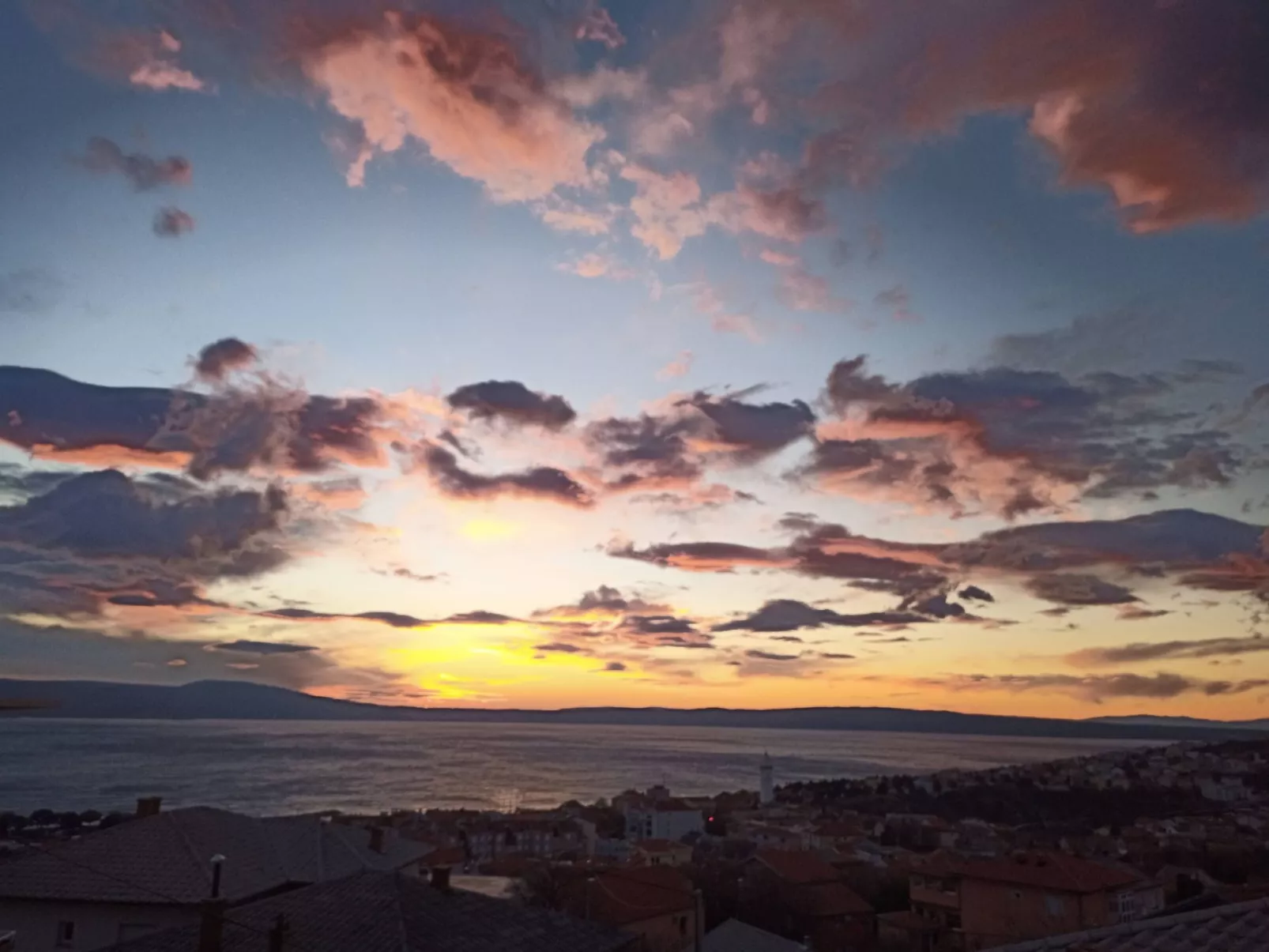Wohnung in Novi Vinodolski mit privatem Parkplatz-Buiten