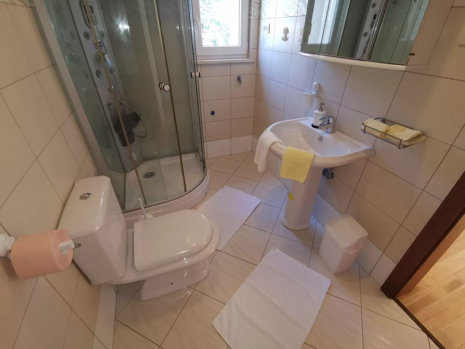 Wohnung für 6 Personen mit Terrasse und Meerblick-Binnen