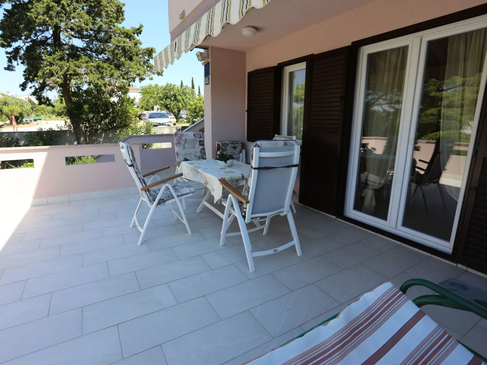 Appartement "Apartman Ružica" mit Terrasse-Buiten