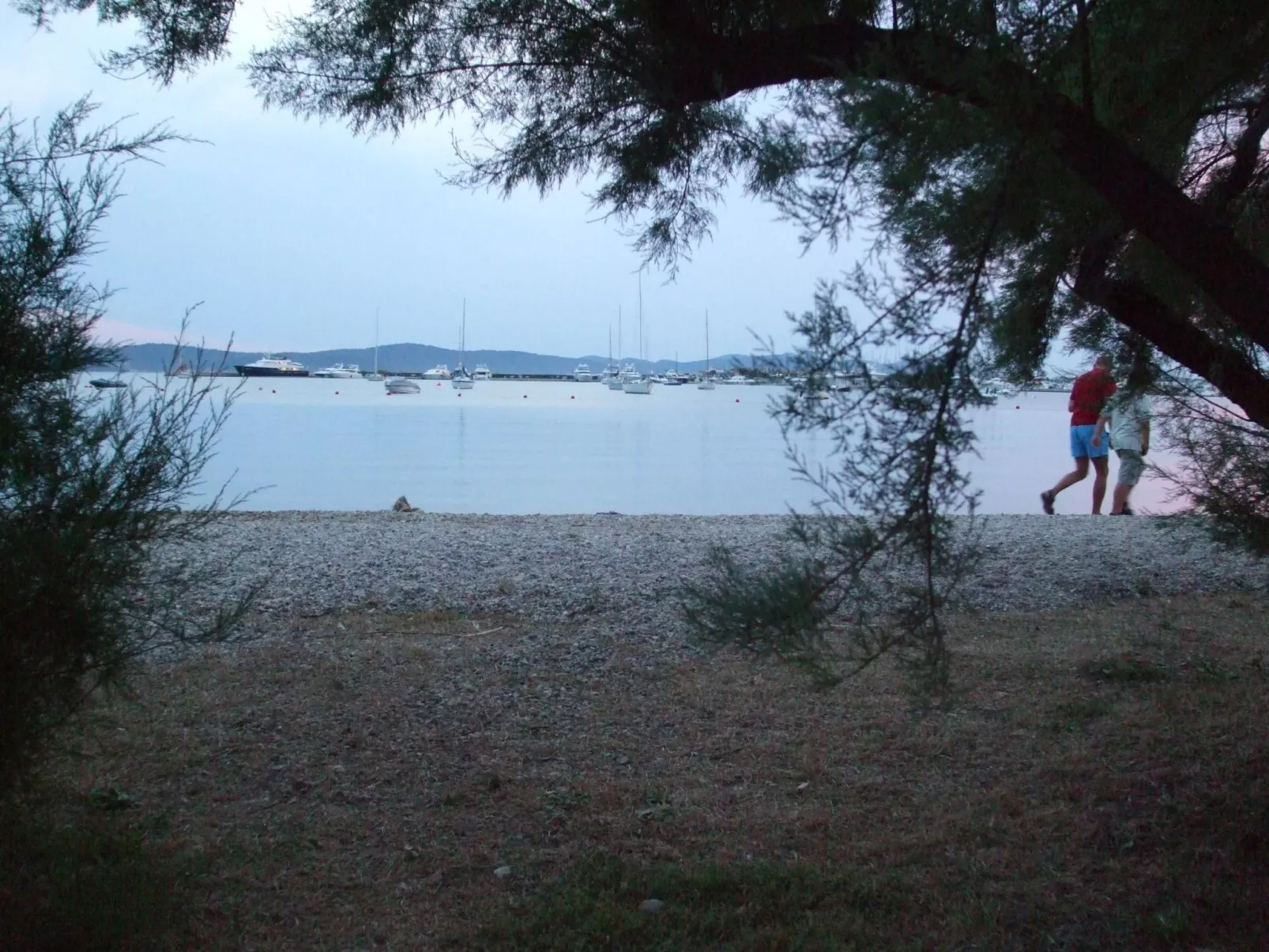 Appartement mit Balkon-Image-tags.info