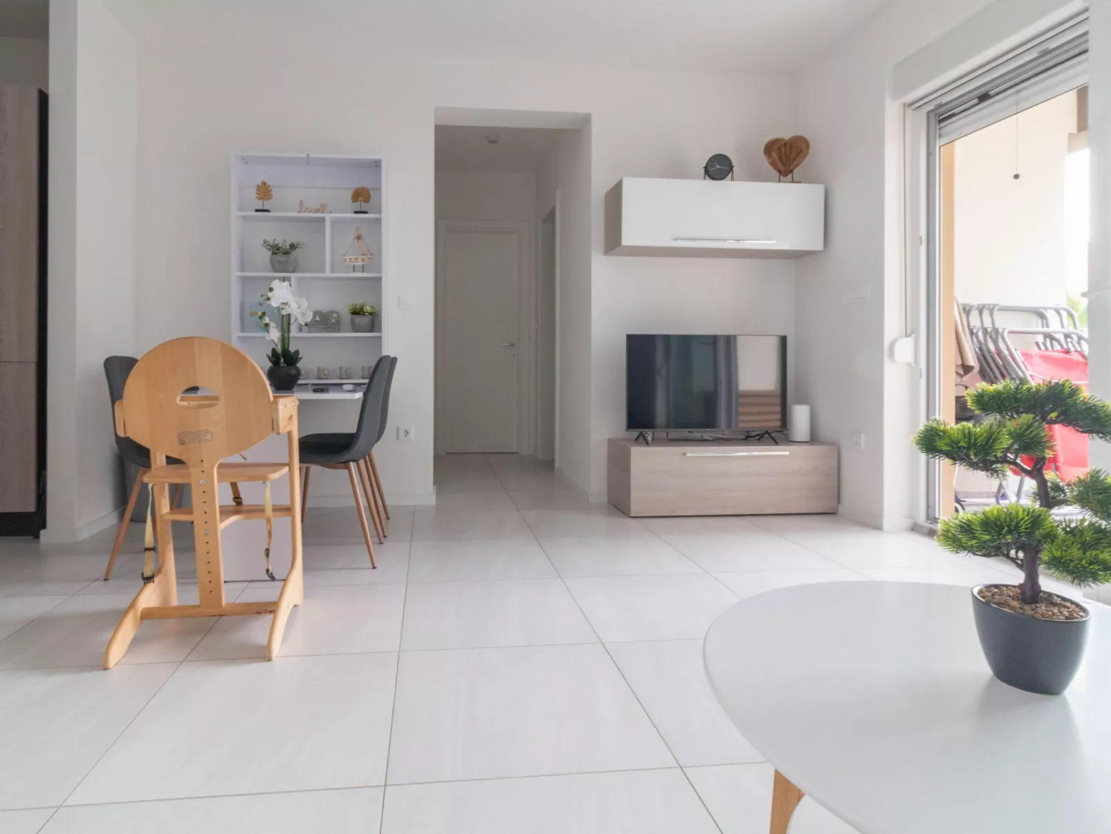 Wohnung mit Pool in Strandnähe -TA Leut Agency-Image-tags.info