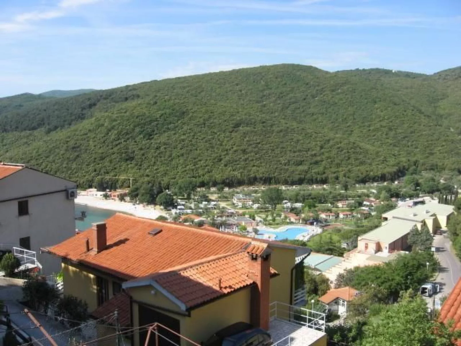 Kleines Apartment in der ersten Etage-Image-tags.info