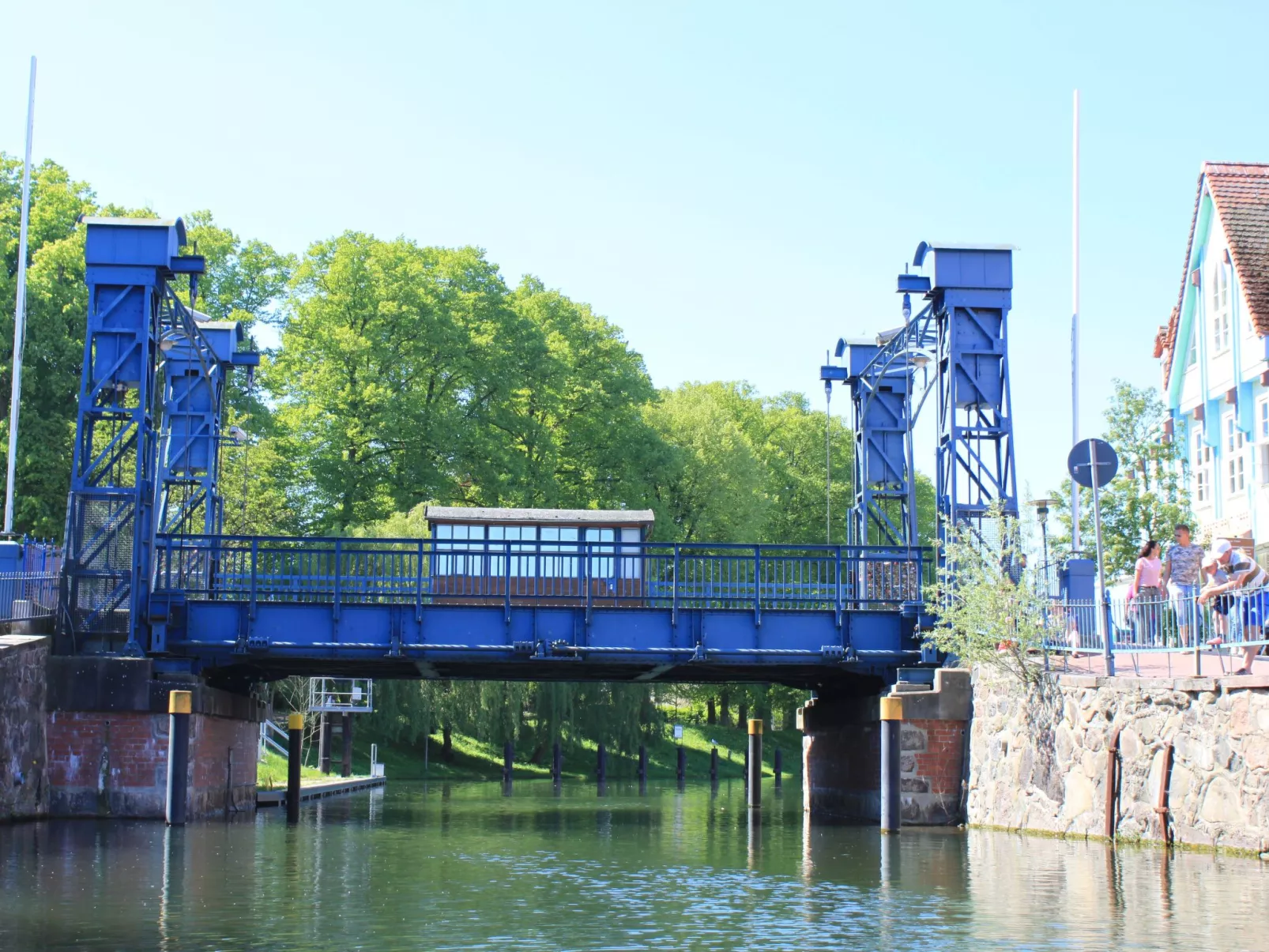 Blockbohlenhaus Plau am See-Buiten