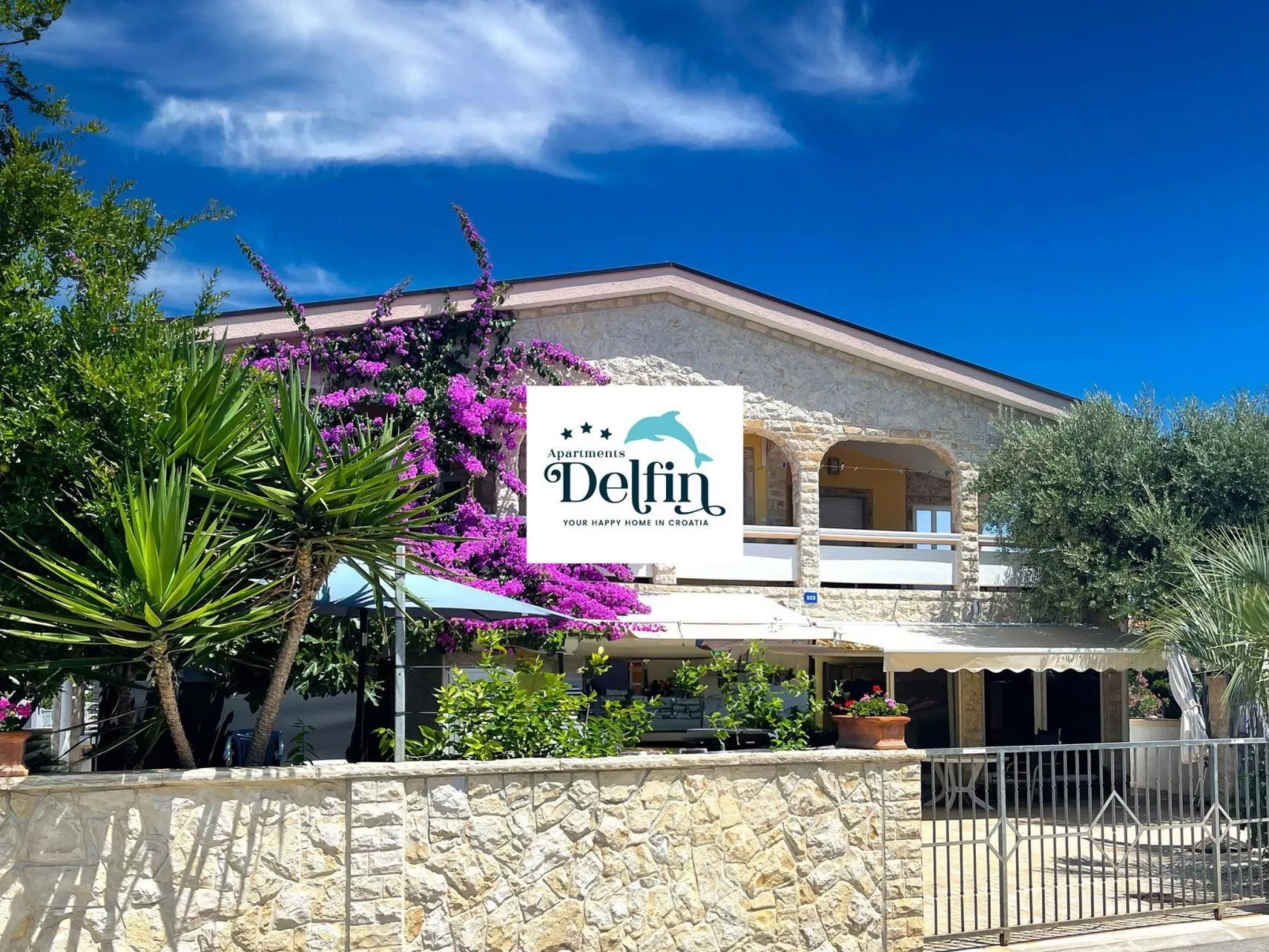 Delfin-Image-tags.info