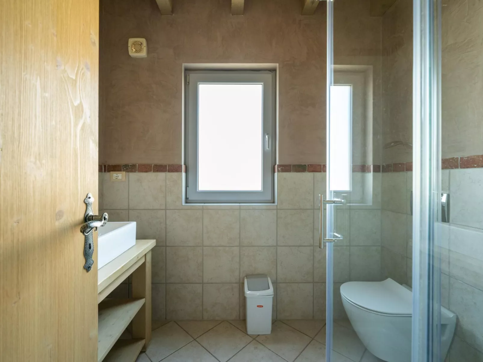 Villa Bellavista für 16 Gäste mit Hockeytisch-Binnen