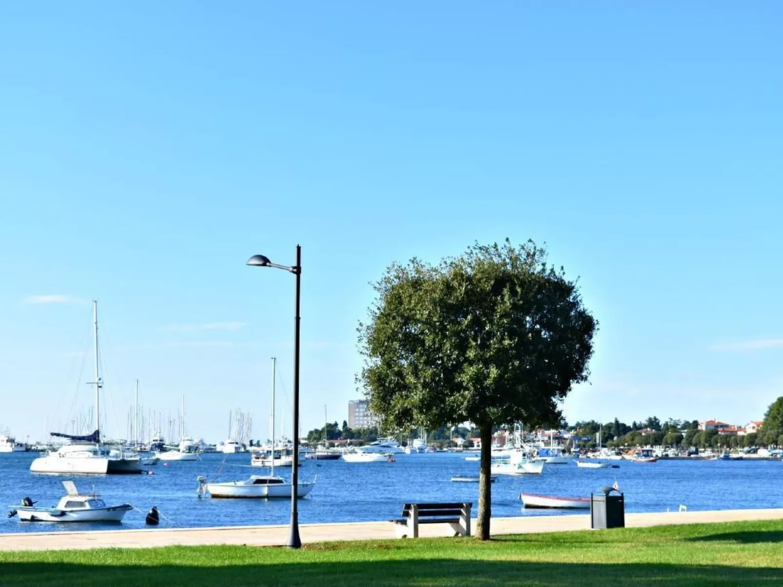 Große Wohnung in Umag mit Terrasse und Grill-Image-tags.info