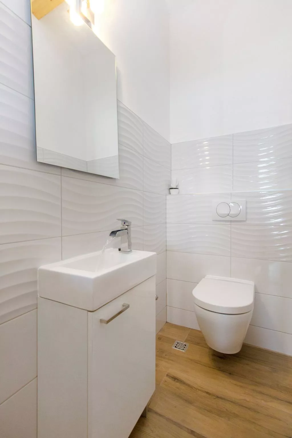 "Appartement Nr. 5".-Binnen