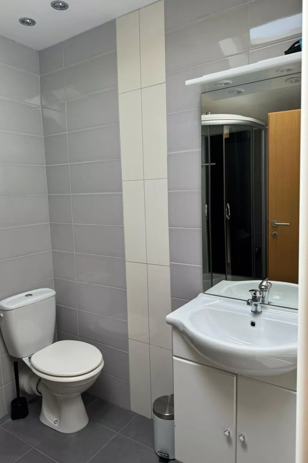 Ella-Image-tags.info