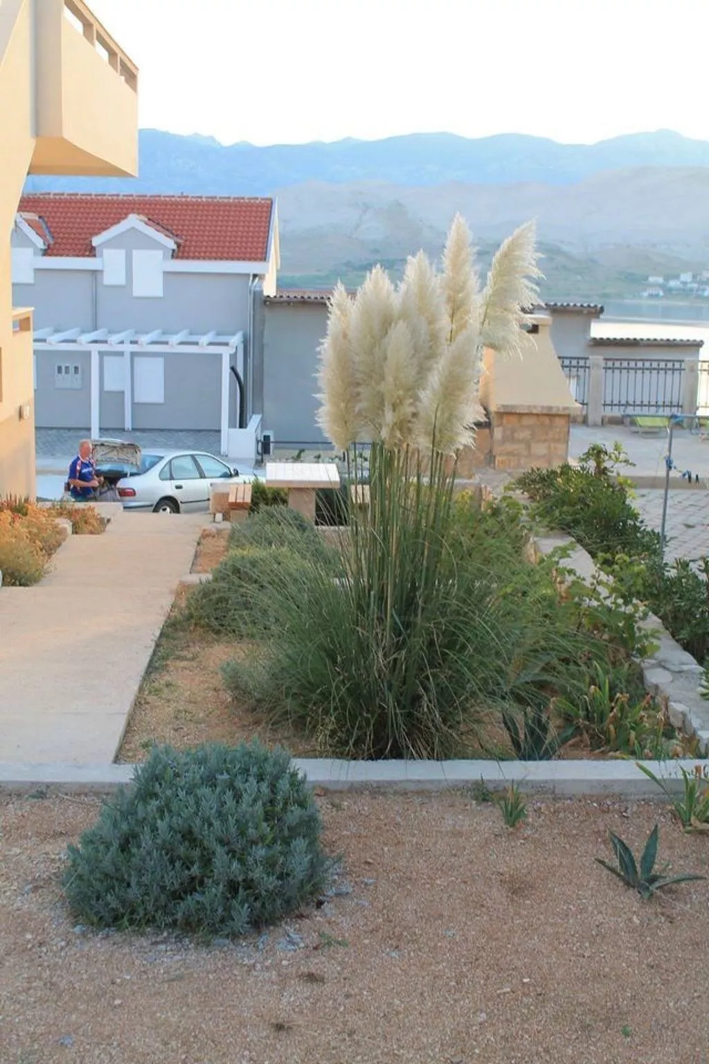 "Gubo2" mit Blick auf das Wasser-Buiten