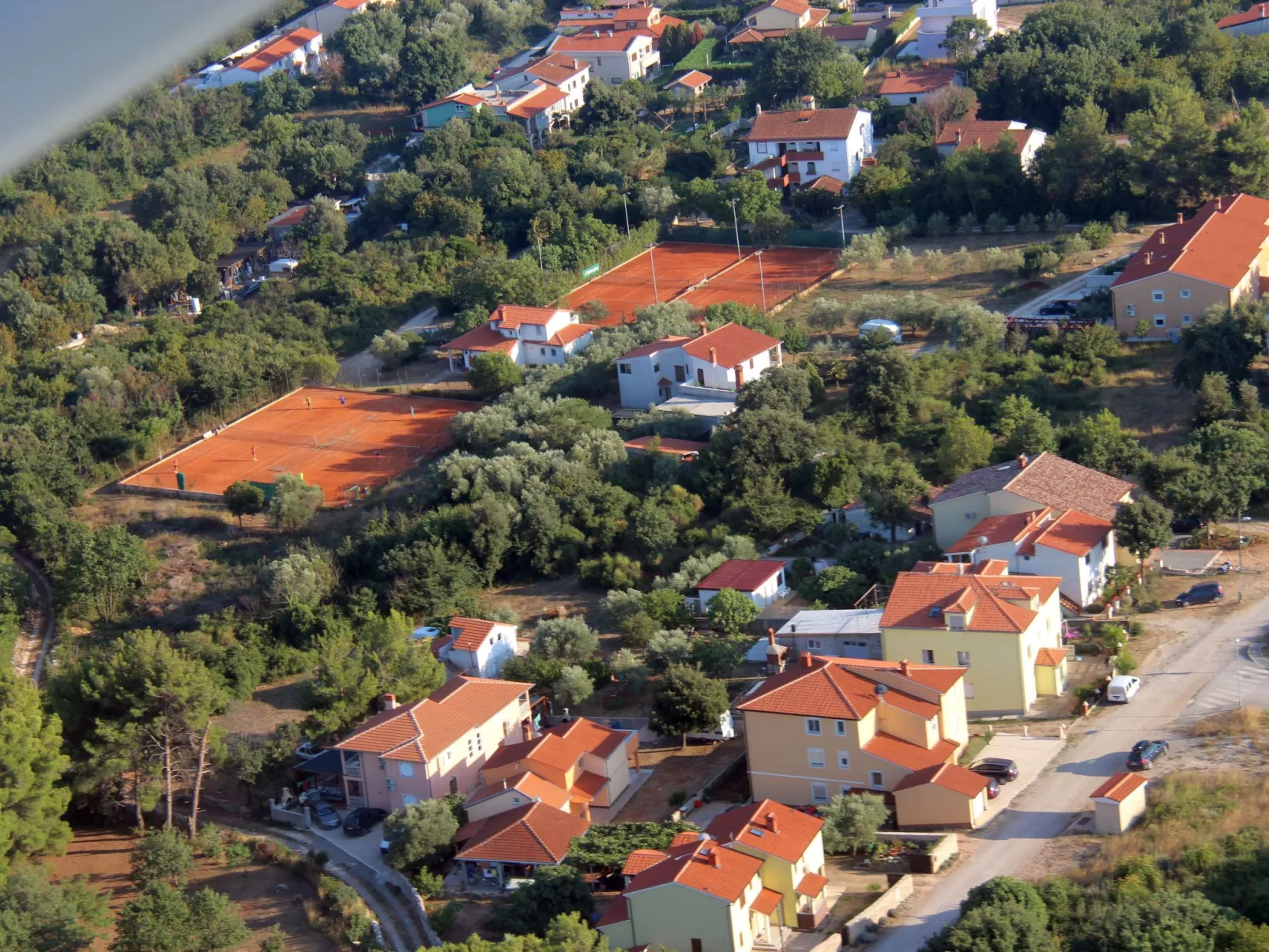 Ganze Wohnung in Ližnjan mit Möbliertem Balkon-Buiten