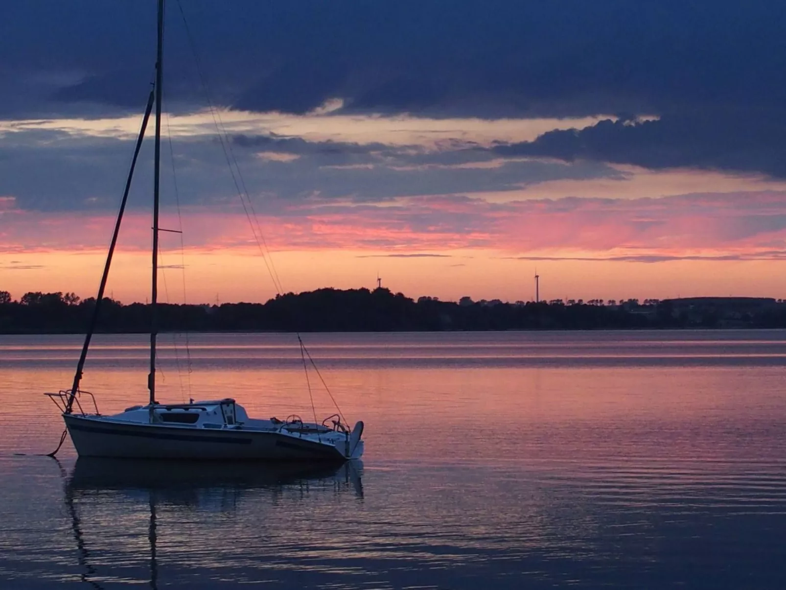 Moderne Ferienwohnung mit Balkon, nur 500 Meter von Meer und Strand entfernt-Image-tags.info