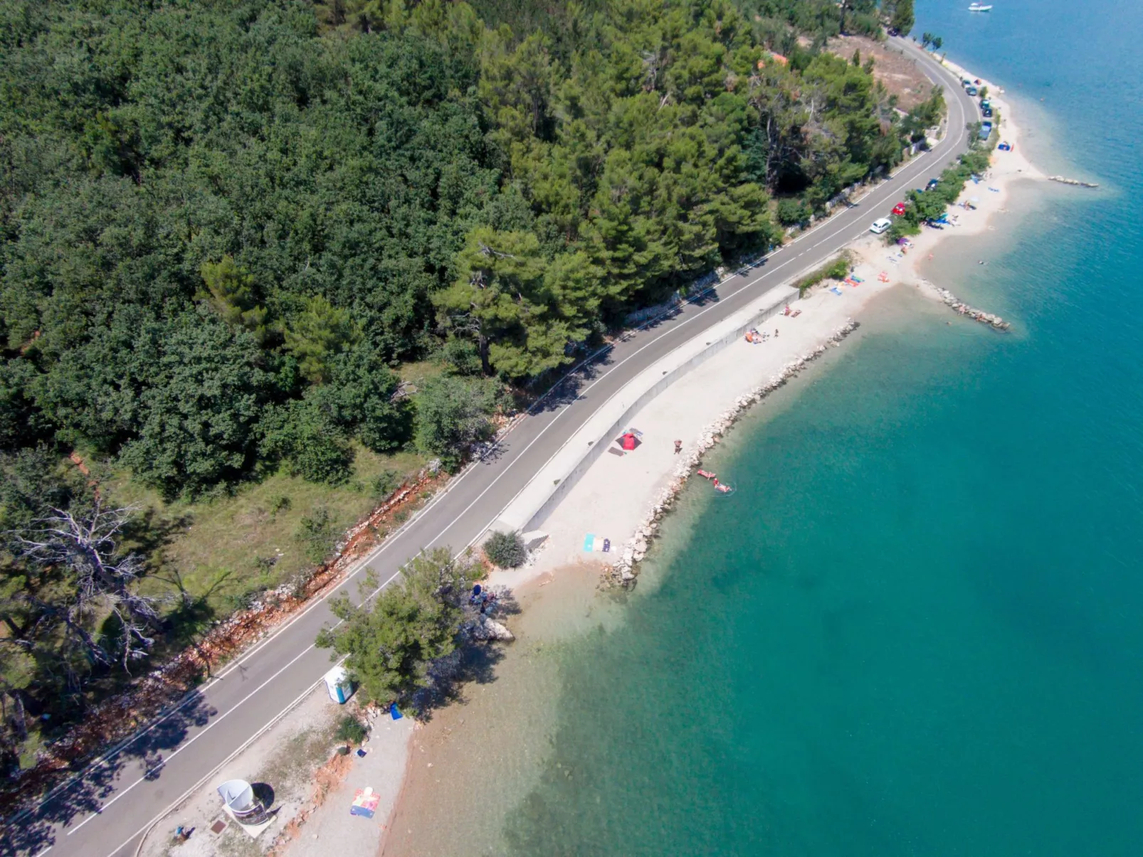 Moderne Wohnung im Erdgeschoss-Buiten