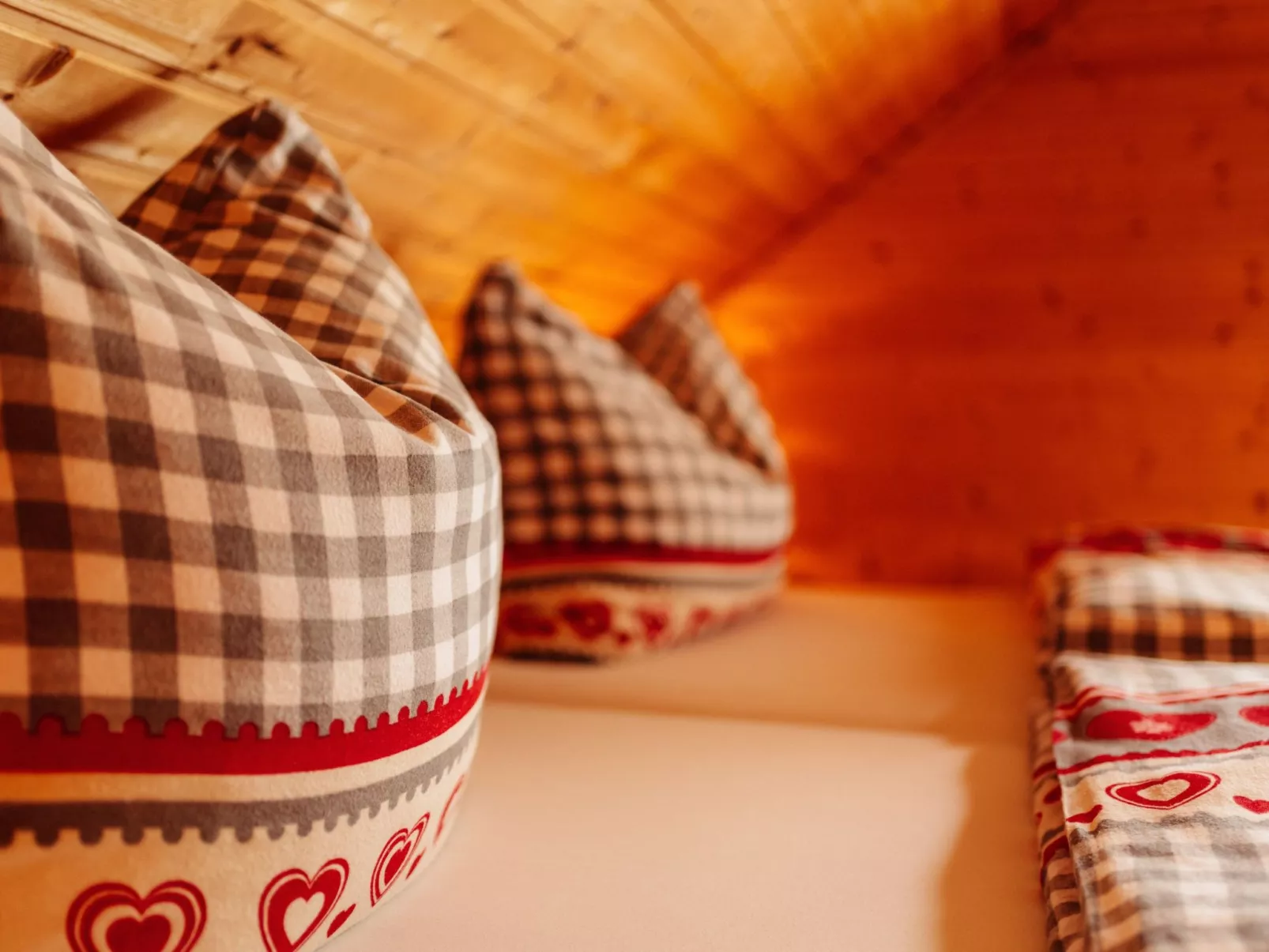 Wunderschönes Blockhaus mit Terrasse - Binnen