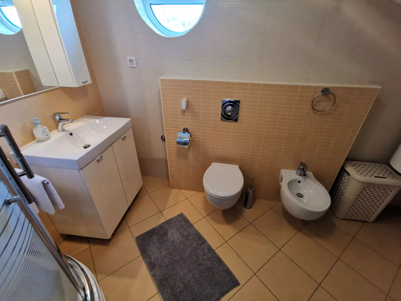 Wohnung mit Meerblick, 50m vom Strand entfernt-Binnen