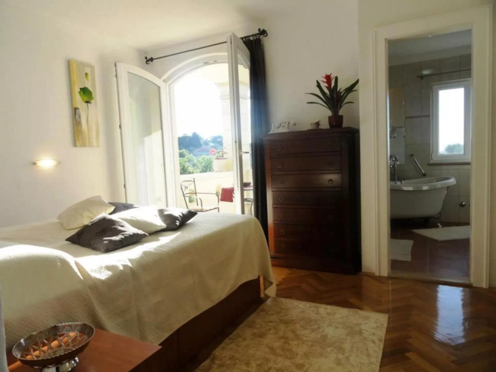  Angelina mit Pool & Sauna-Image-tags.info