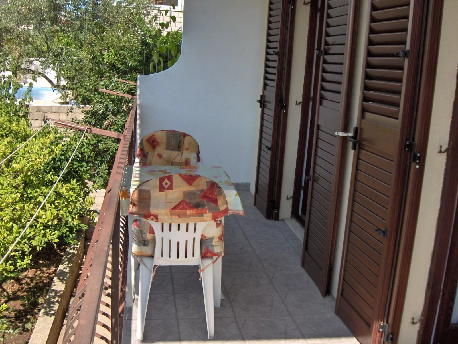 Wohnung im Hochparterre-Binnen