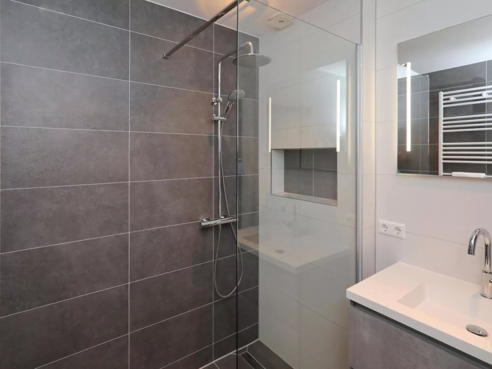 Hollandsche Tulp-Binnen