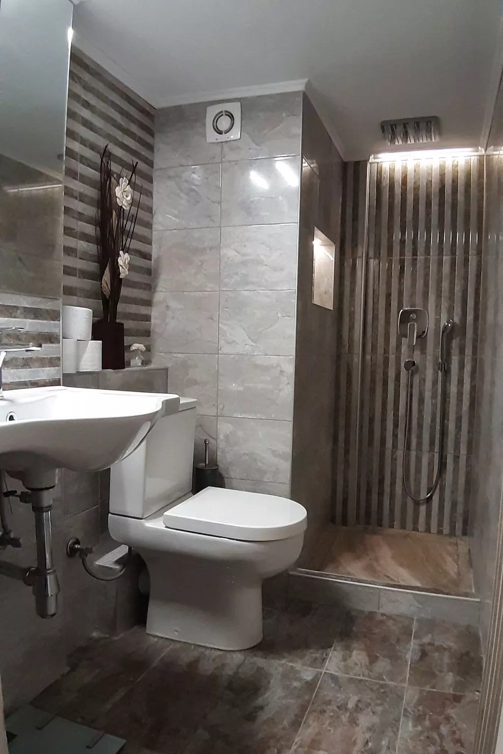 Athens SmArt 3-Room Apartment-Binnen