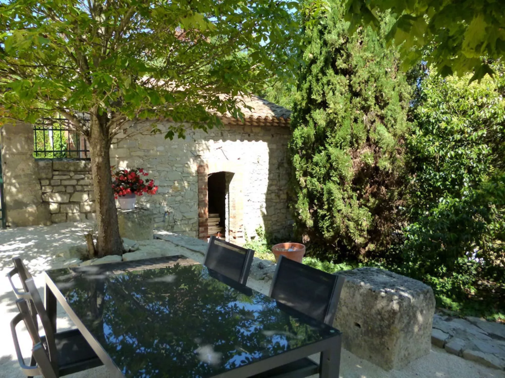 Domaine "Rêve d'Evan" mit Infinity-Pool-Buiten