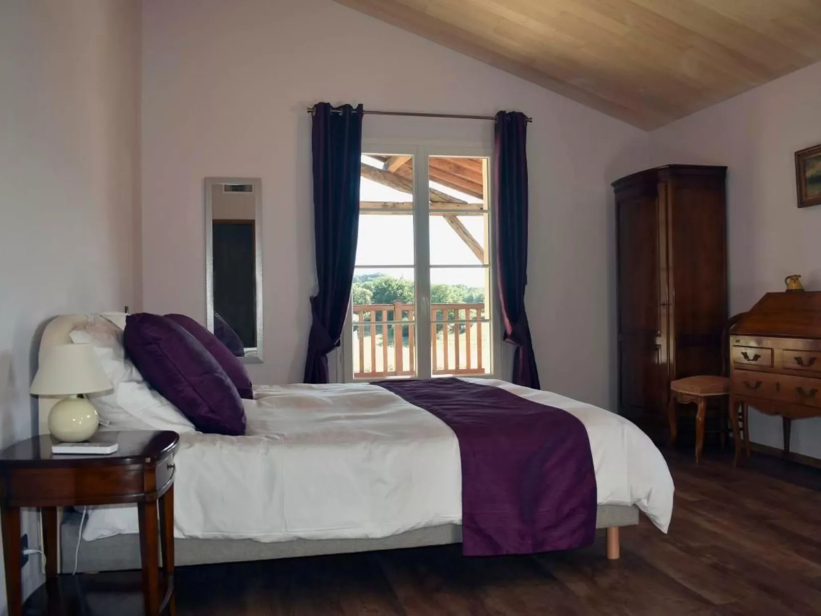 Domäne "Domaine de Ravel"-Binnen