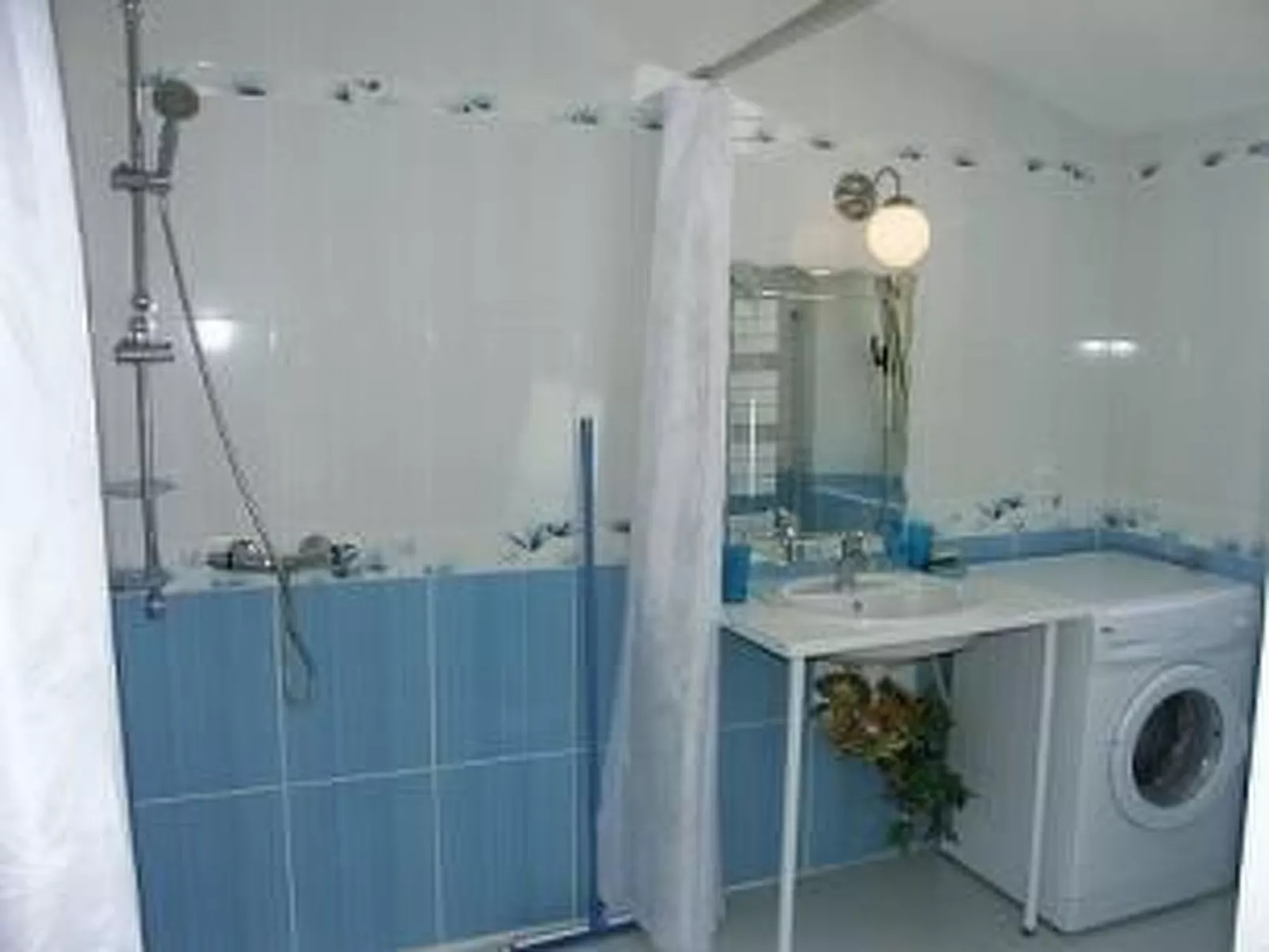 "Au Bas Chalonge Gîte"-Image-tags.info