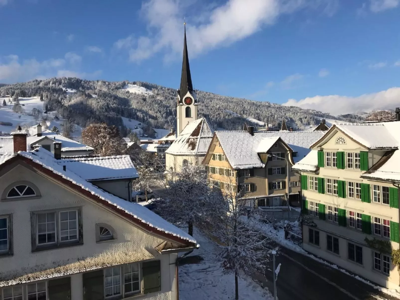 Altes Schulhaus-Buiten