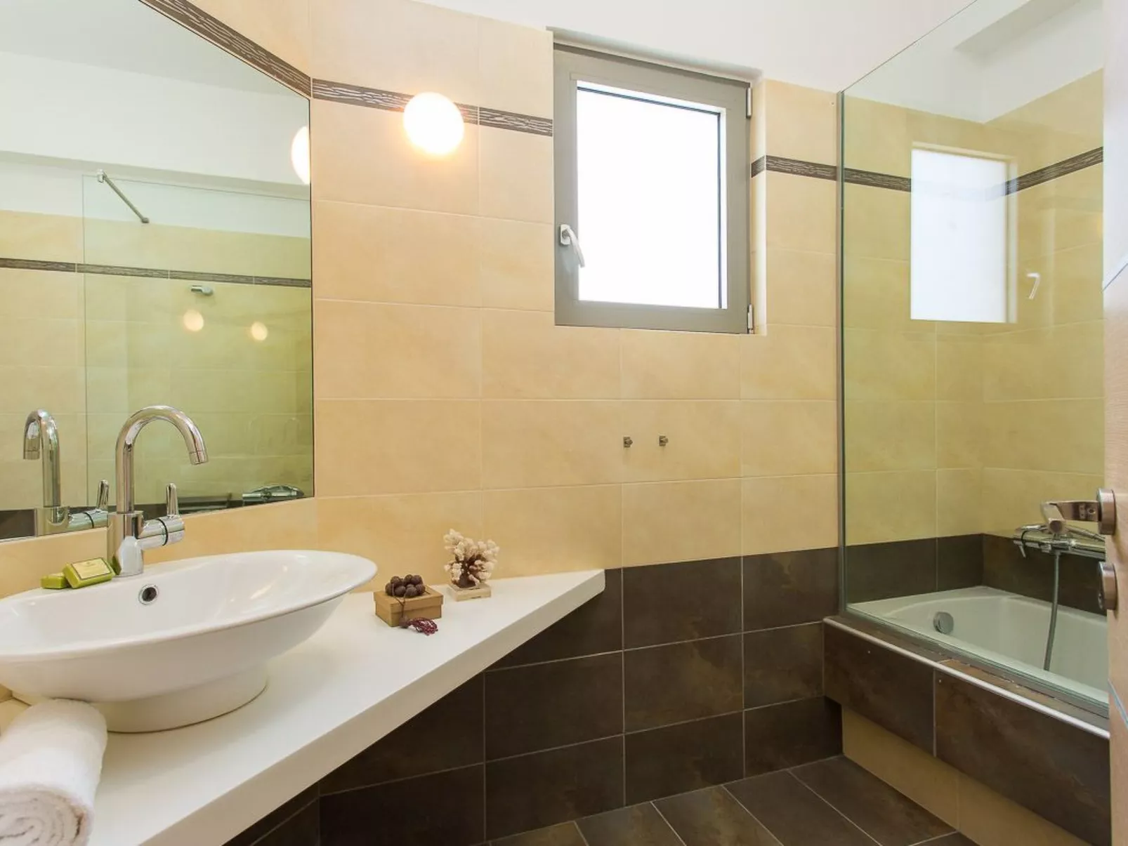 Deluxe Villa Ianthos - Whirlpool im Freien, Kinderpool-Binnen