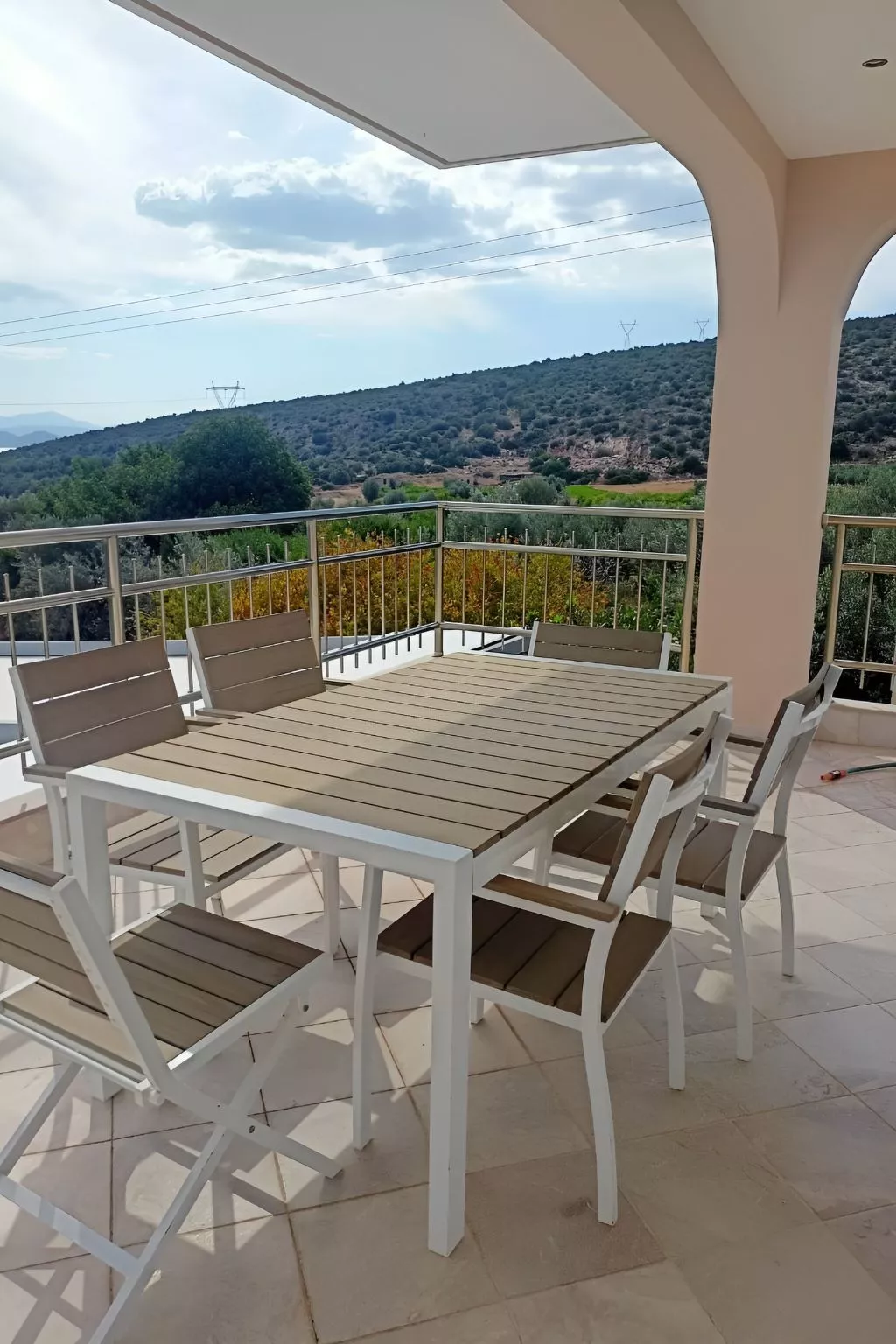 Anwesen "Villa Livadia" mit Infinity-Pool-Buiten