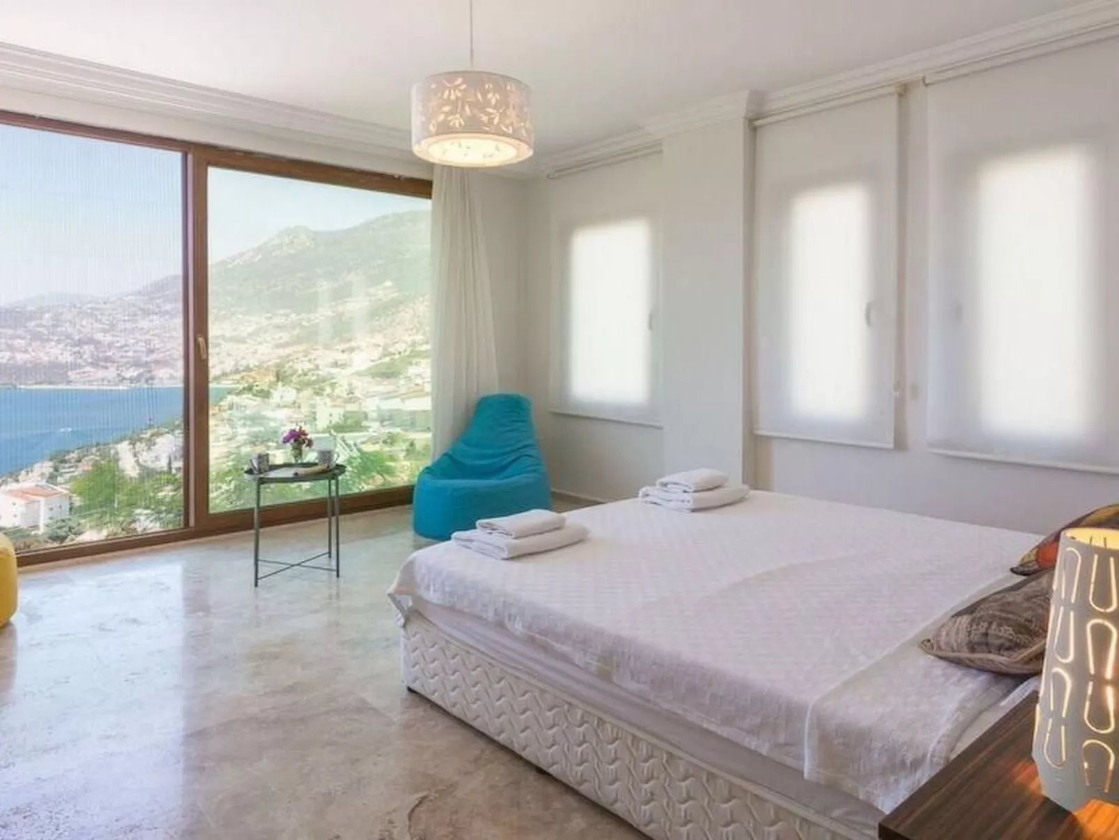 Luxuriöse Villa mit atemberaubendem Meerblick-Binnen