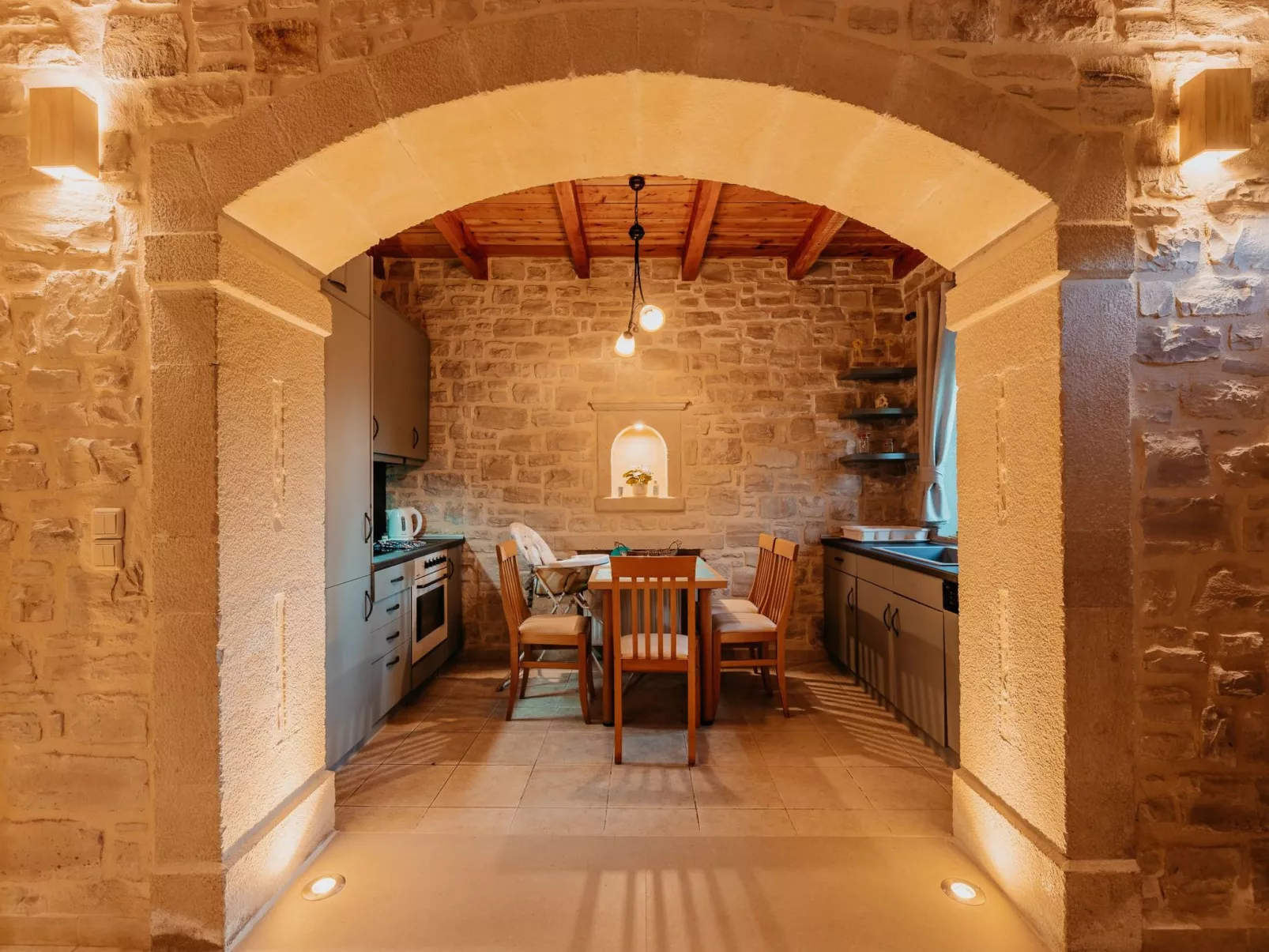 Erato-Image-tags.info