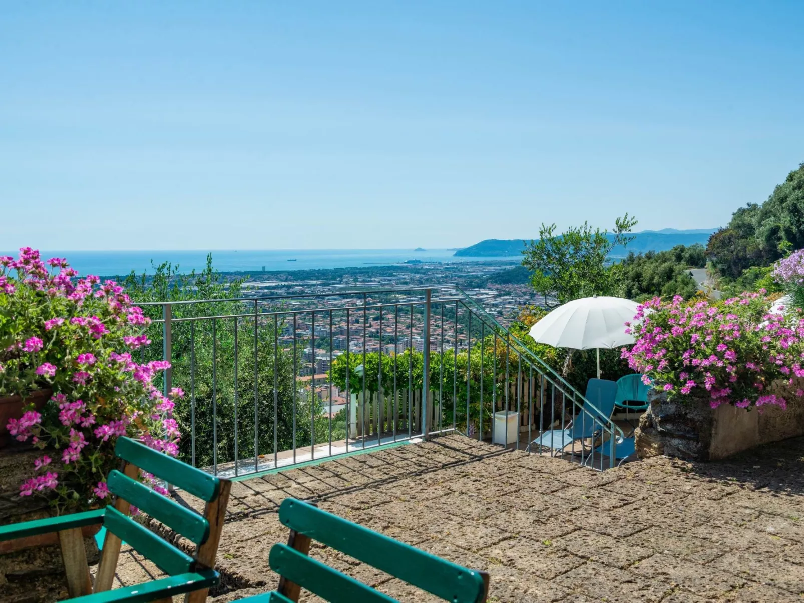 Wohnung 'Settimo cielo6' mit Schwimmbad-Buiten
