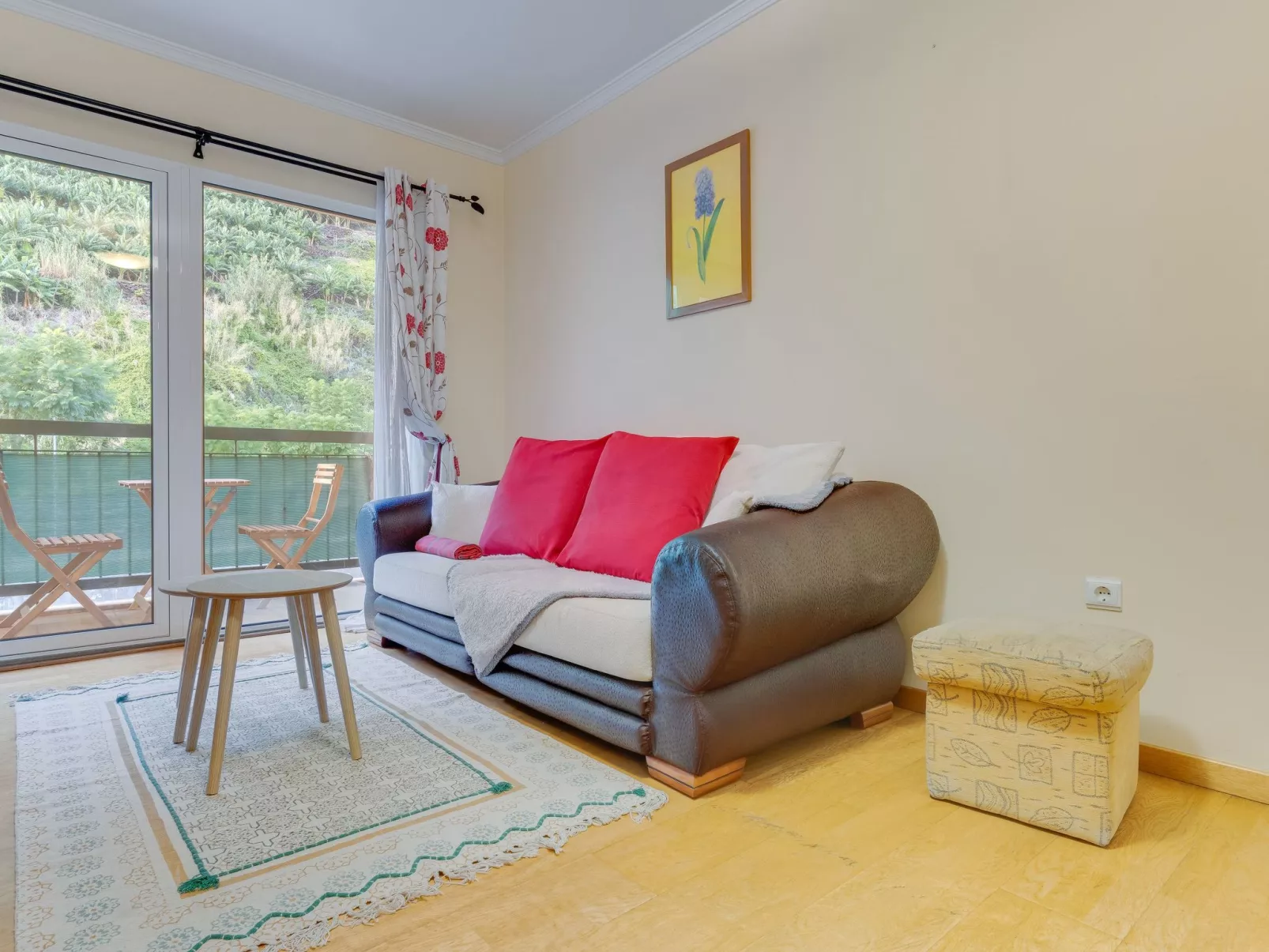 "Isabel" mit Balkon-Binnen