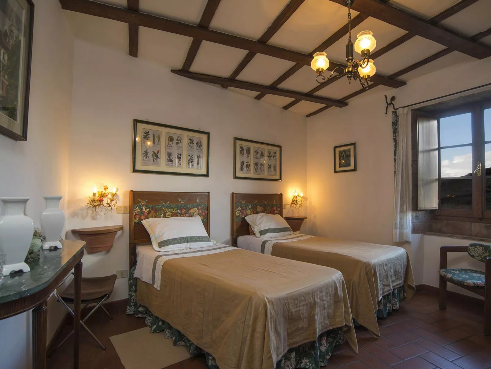 Schöne Unterkunft in einem Schloss, mit Schwimmbad-Image-tags.info