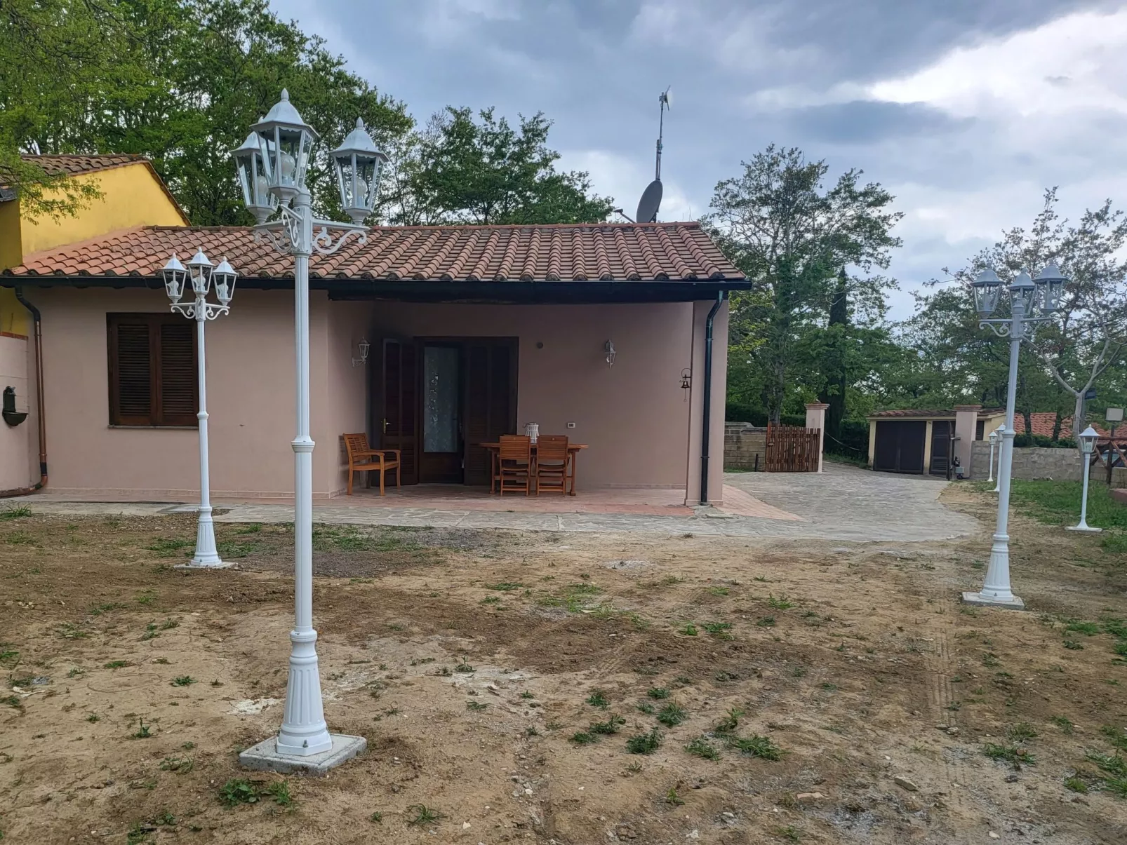 Wohnung "Red Fox" mit privatem Garten-Buiten