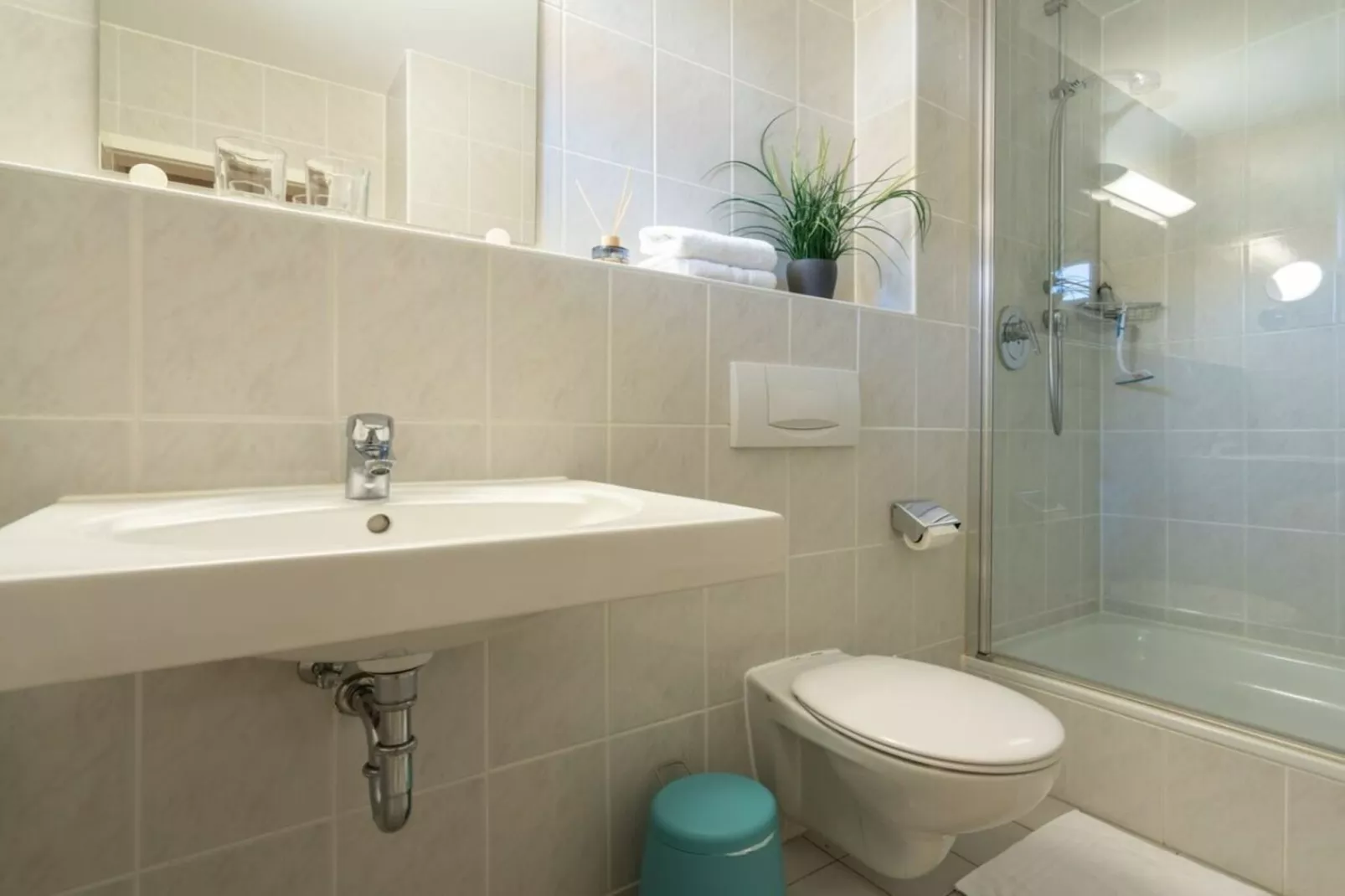 379151-Badkamer