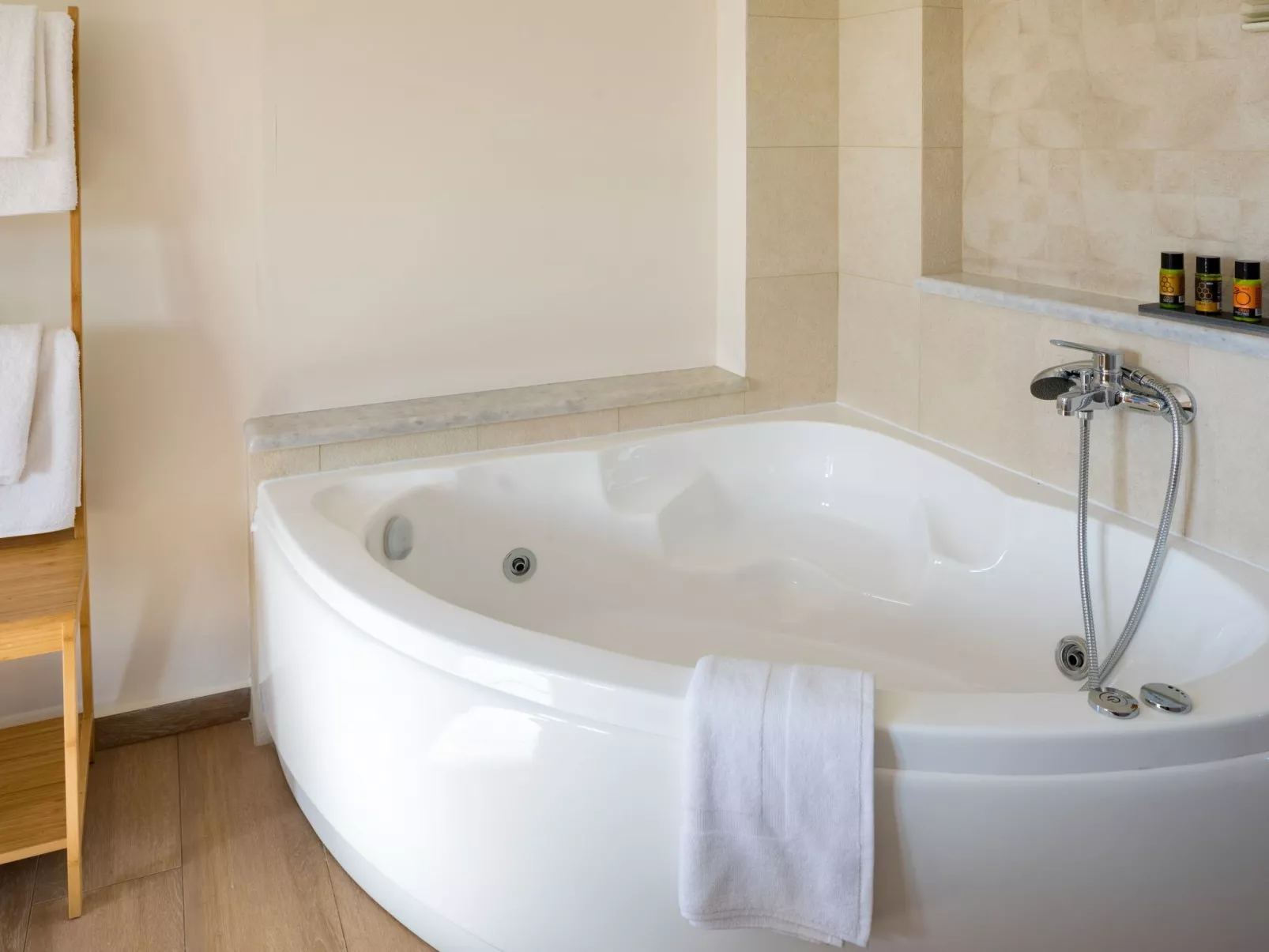 Neue Villa Panorea in Strandnähe mit absoluter Privatsphäre-Binnen