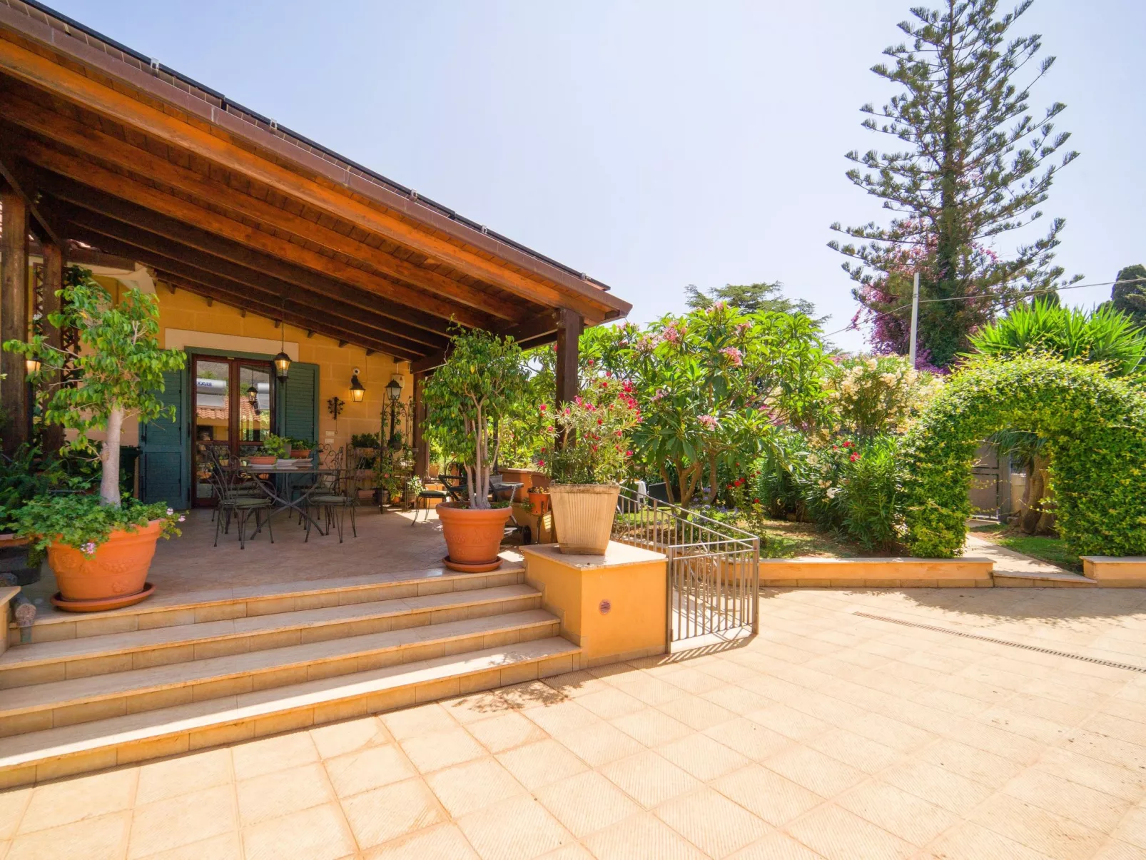 Luxus, Zentrum von Palermo, Mittelmeerpark, 3 km vom Strand entfernt, exklusive-Image-tags.info