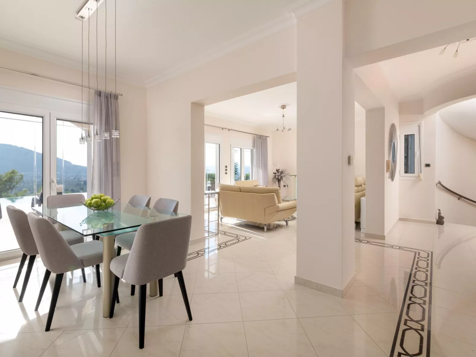 Villa Kamos in Archangelos-Binnen