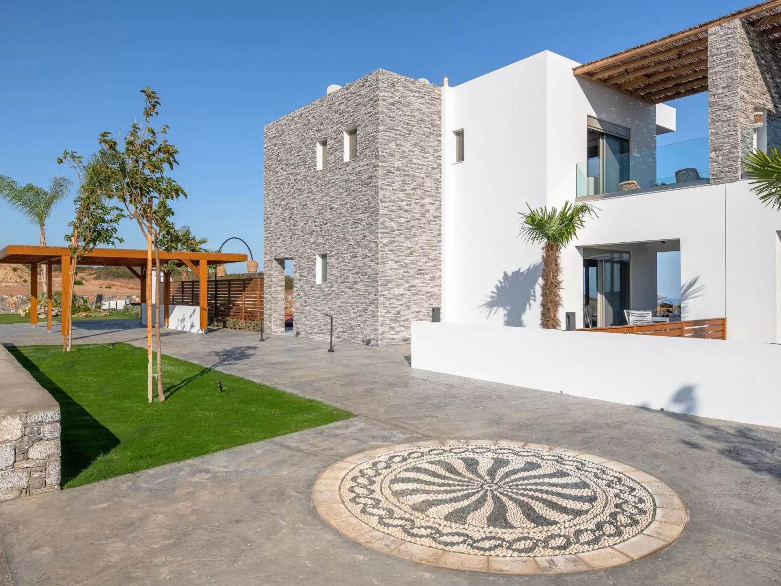 Villa Pounentis auf einem Hügel in Lachania-Buiten