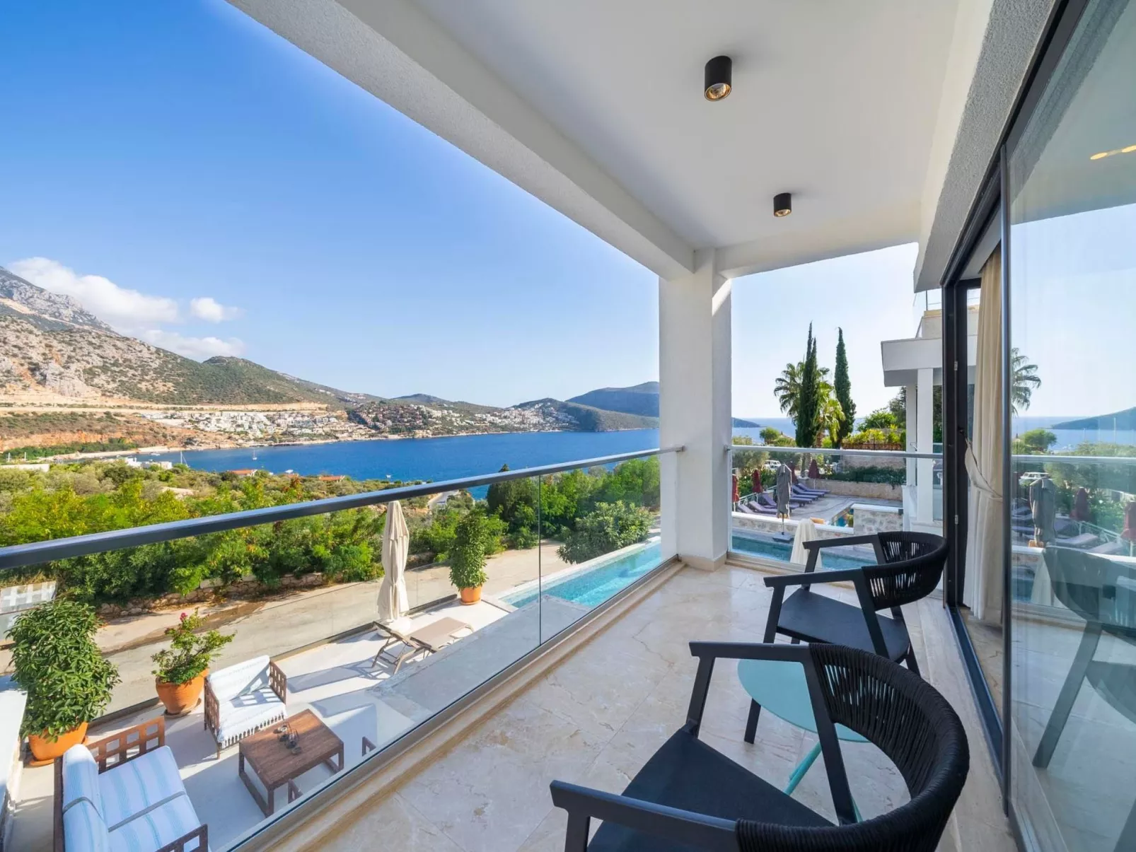 Villa Arden Ege mit Pool für 10 Personen-Buiten